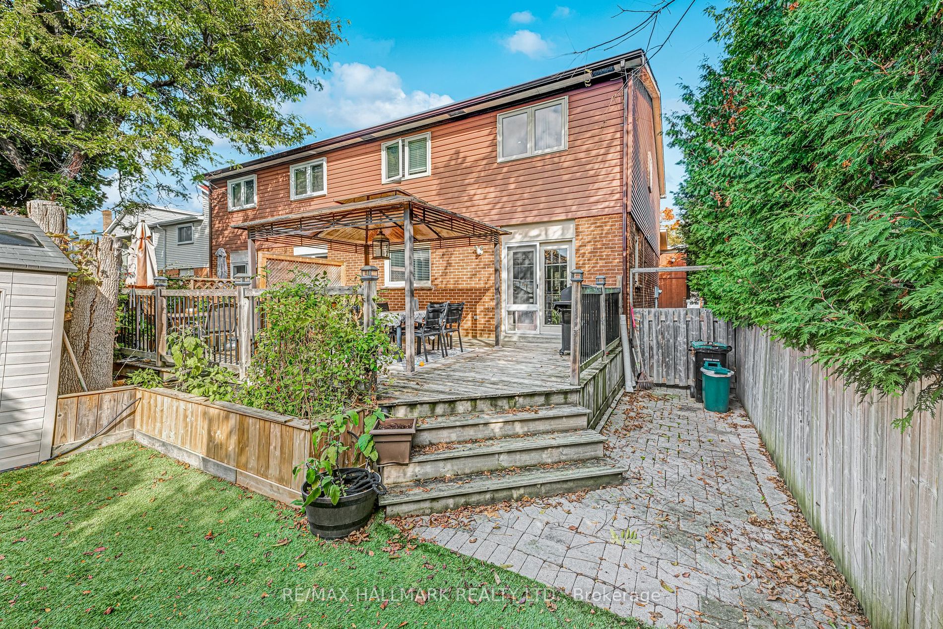 242 COLLINGS Avenue