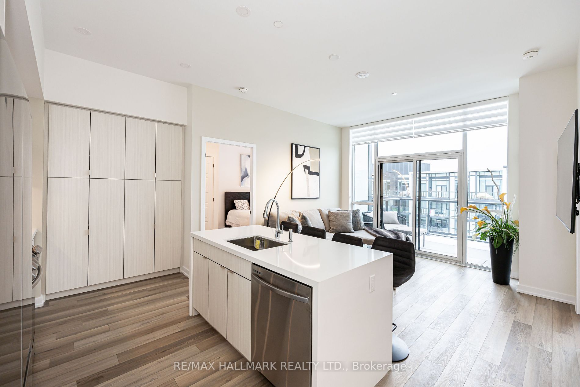 415 Sea Ray Avenue, #432