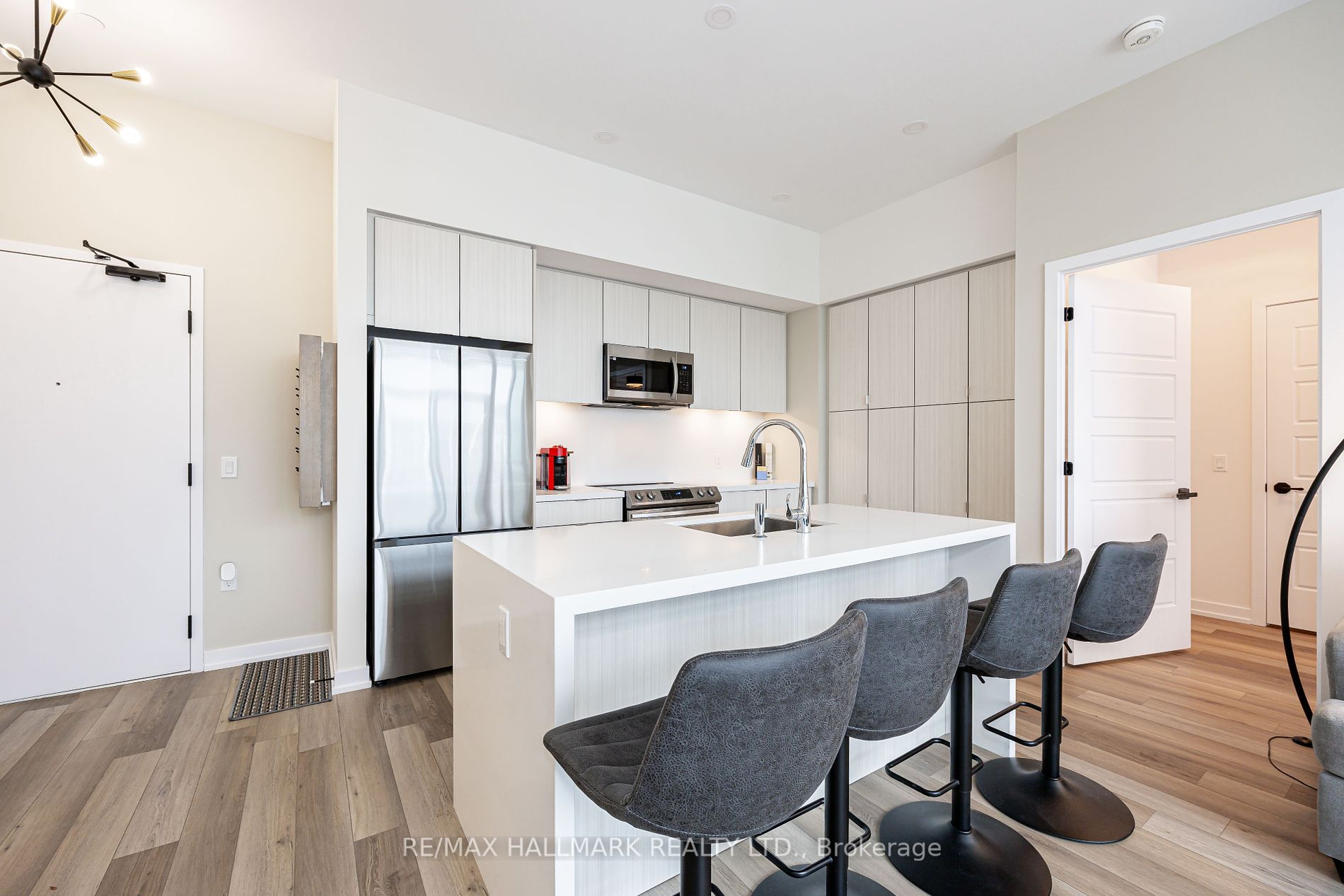 415 Sea Ray Avenue, #432