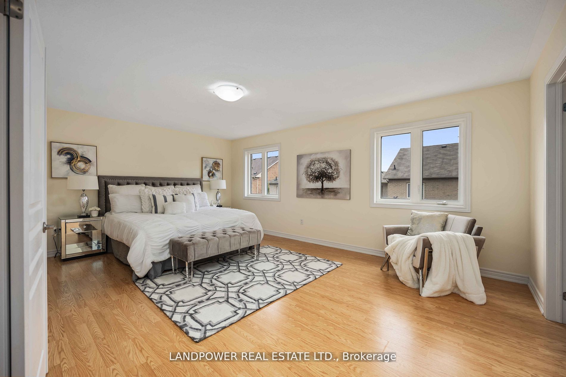 48 Farmhouse Cres