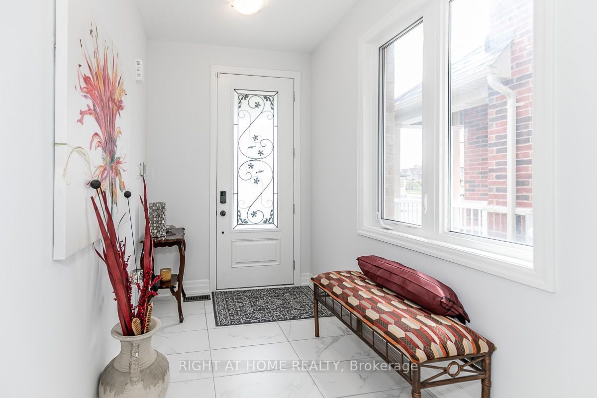 36 Wood Cres