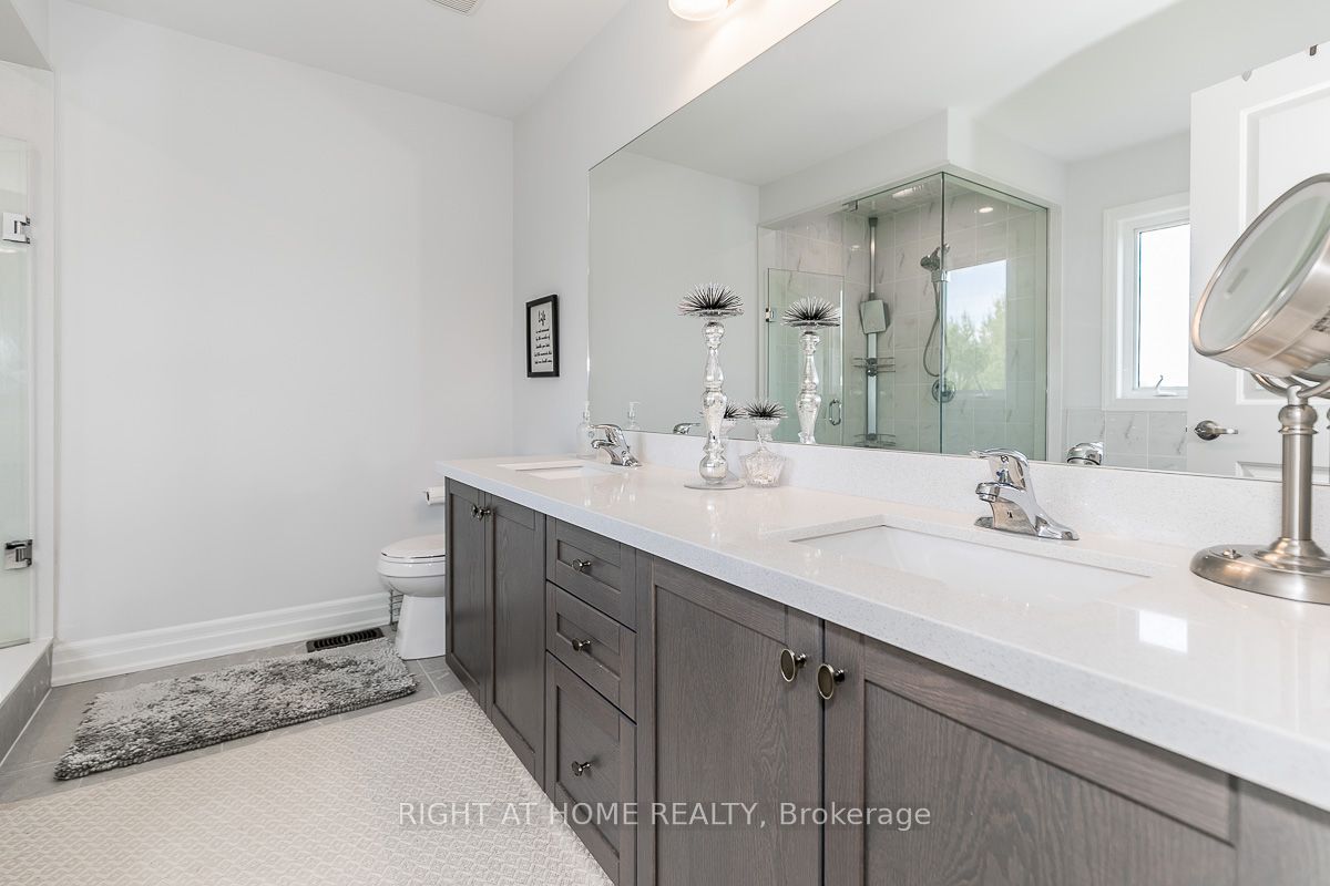 36 Wood Cres