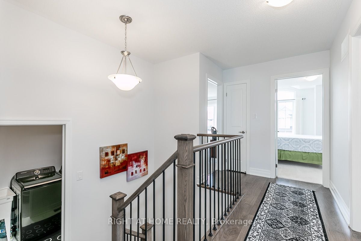 36 Wood Cres