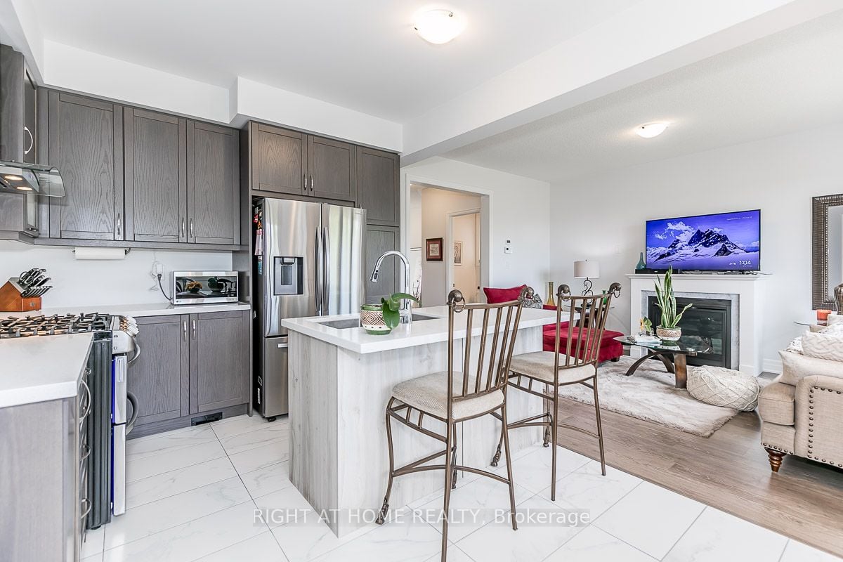 36 Wood Cres