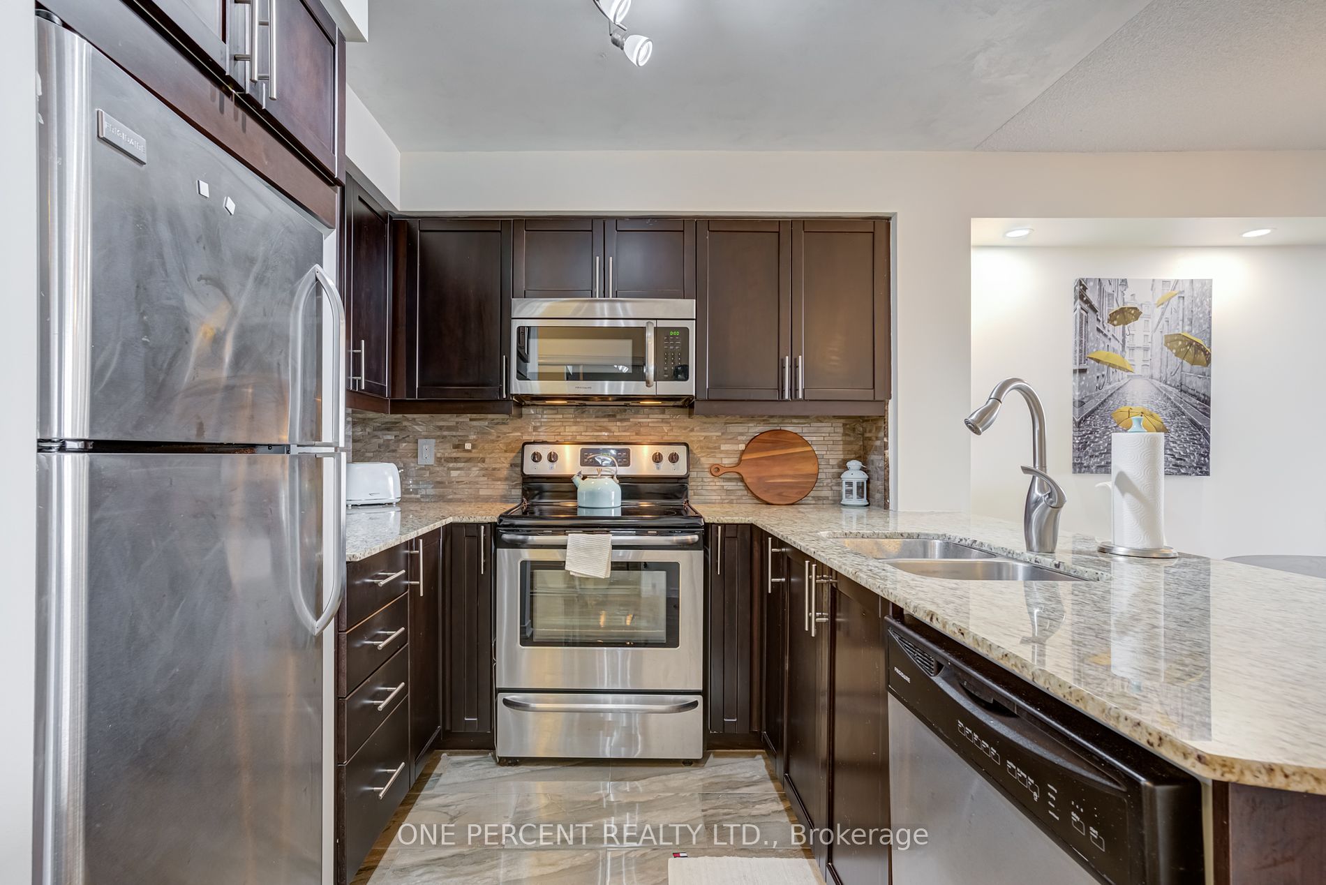 75 King William Crescent, #Lph09