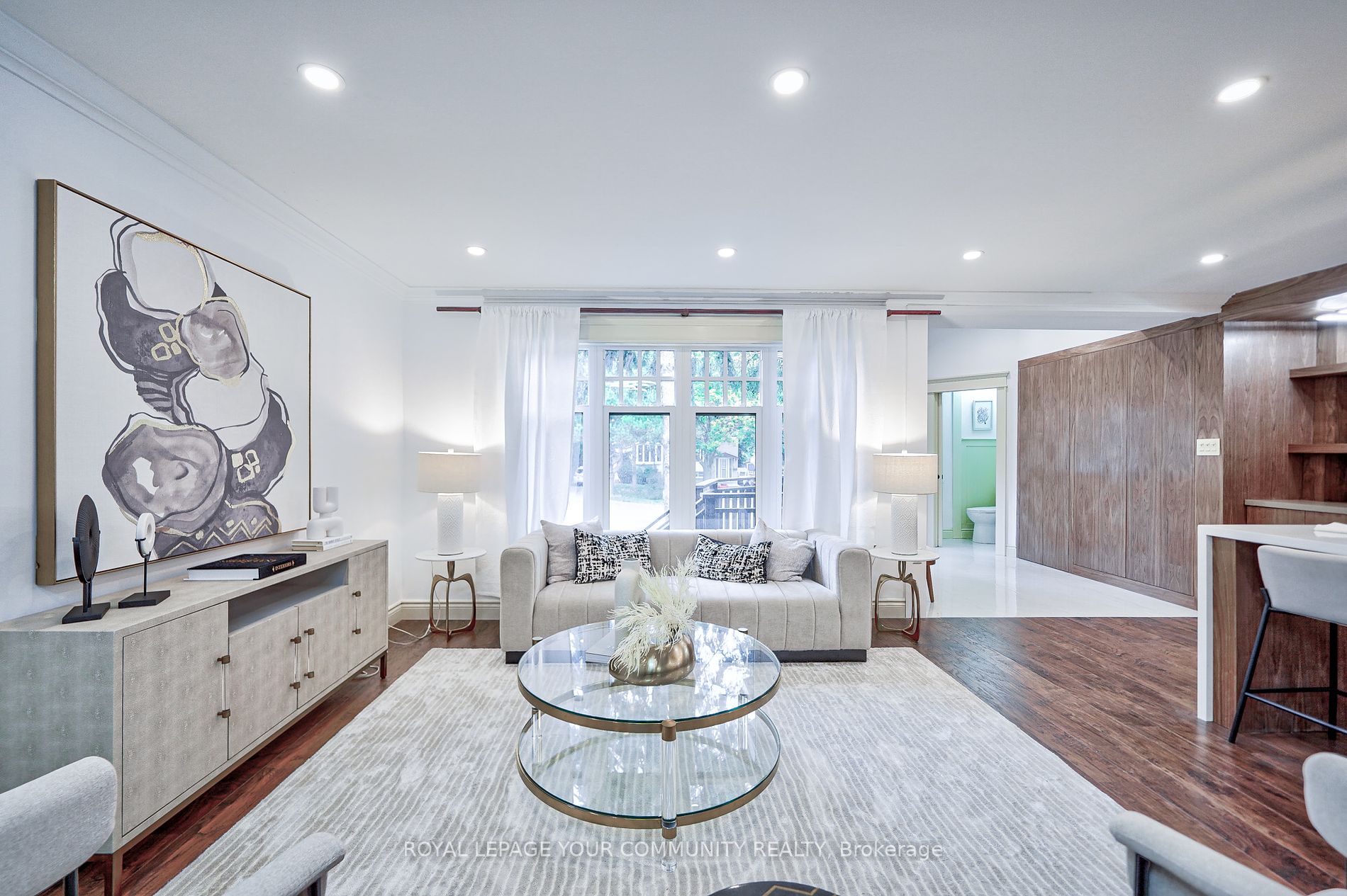 60 Hillview Drive