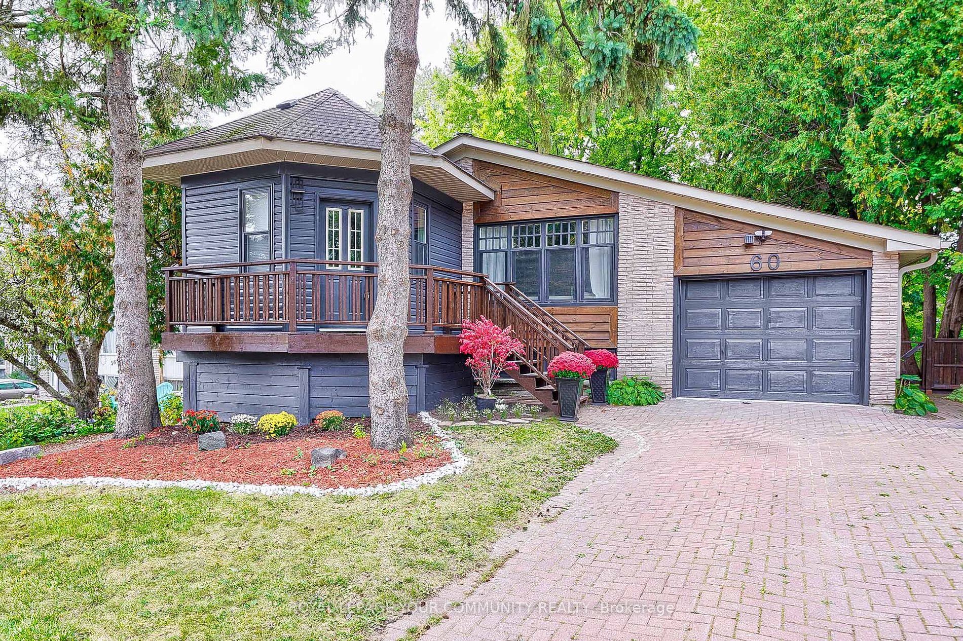 60 Hillview Drive
