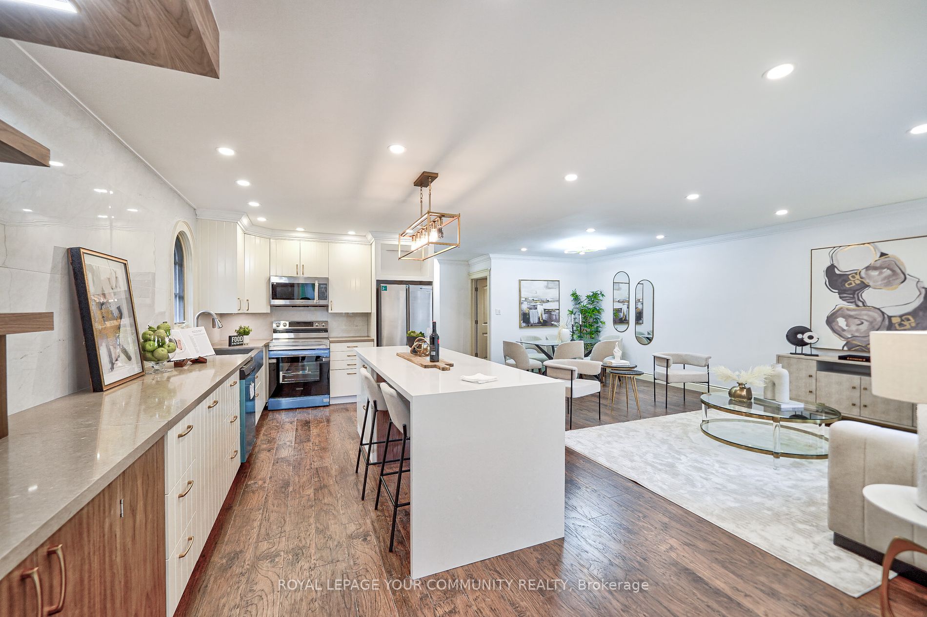60 Hillview Drive