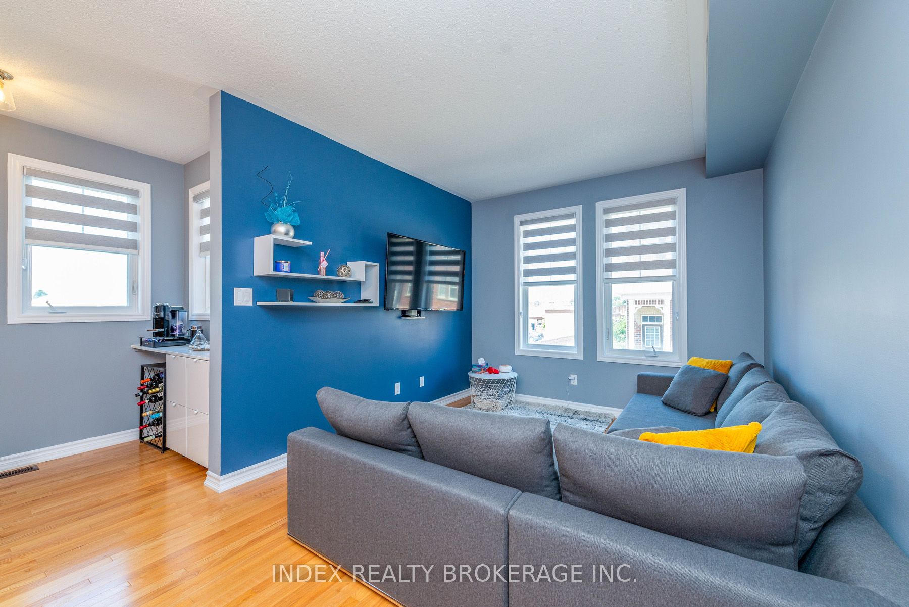 10 Porter Avenue, #26