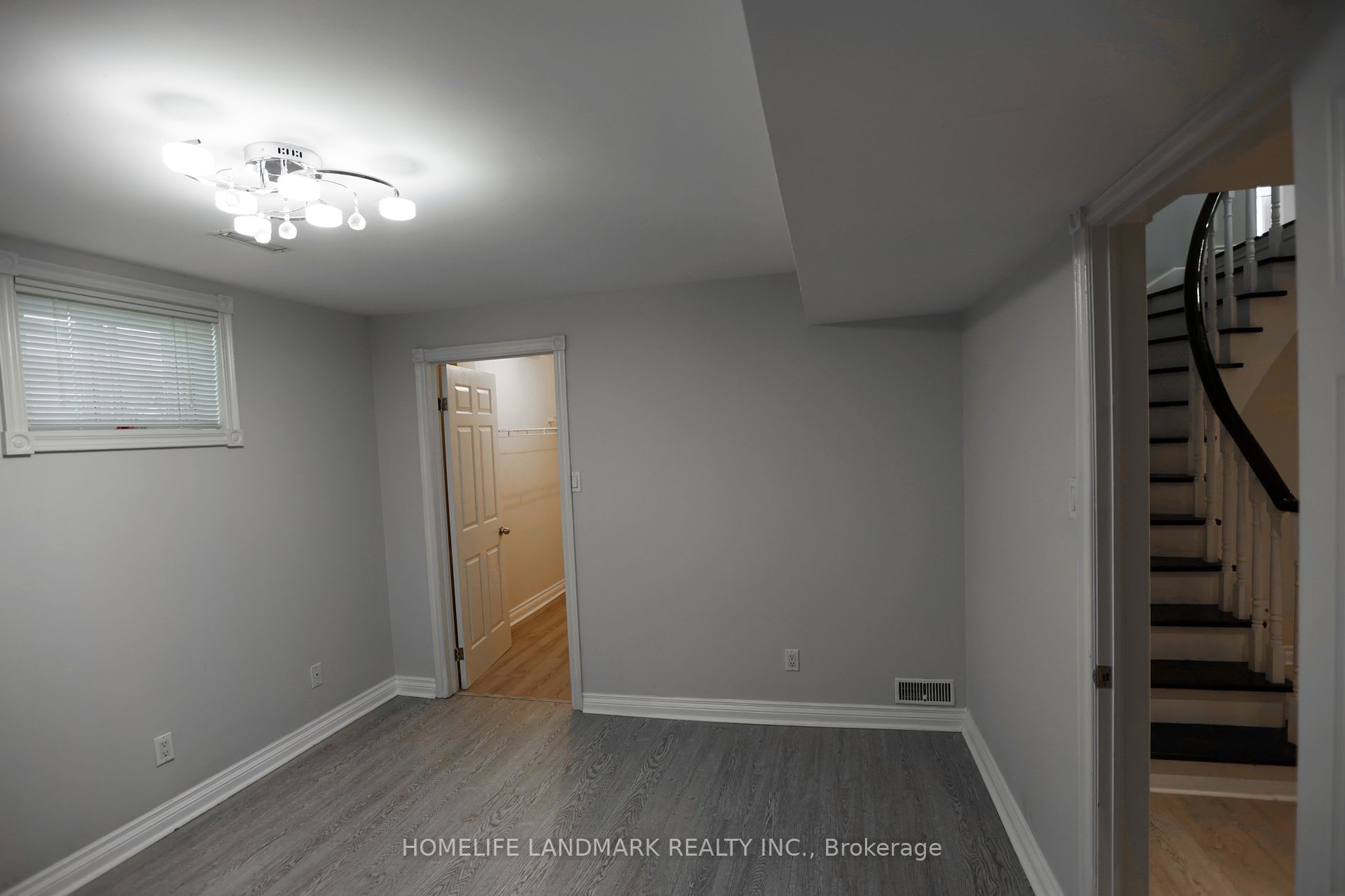75 Somerset Cres