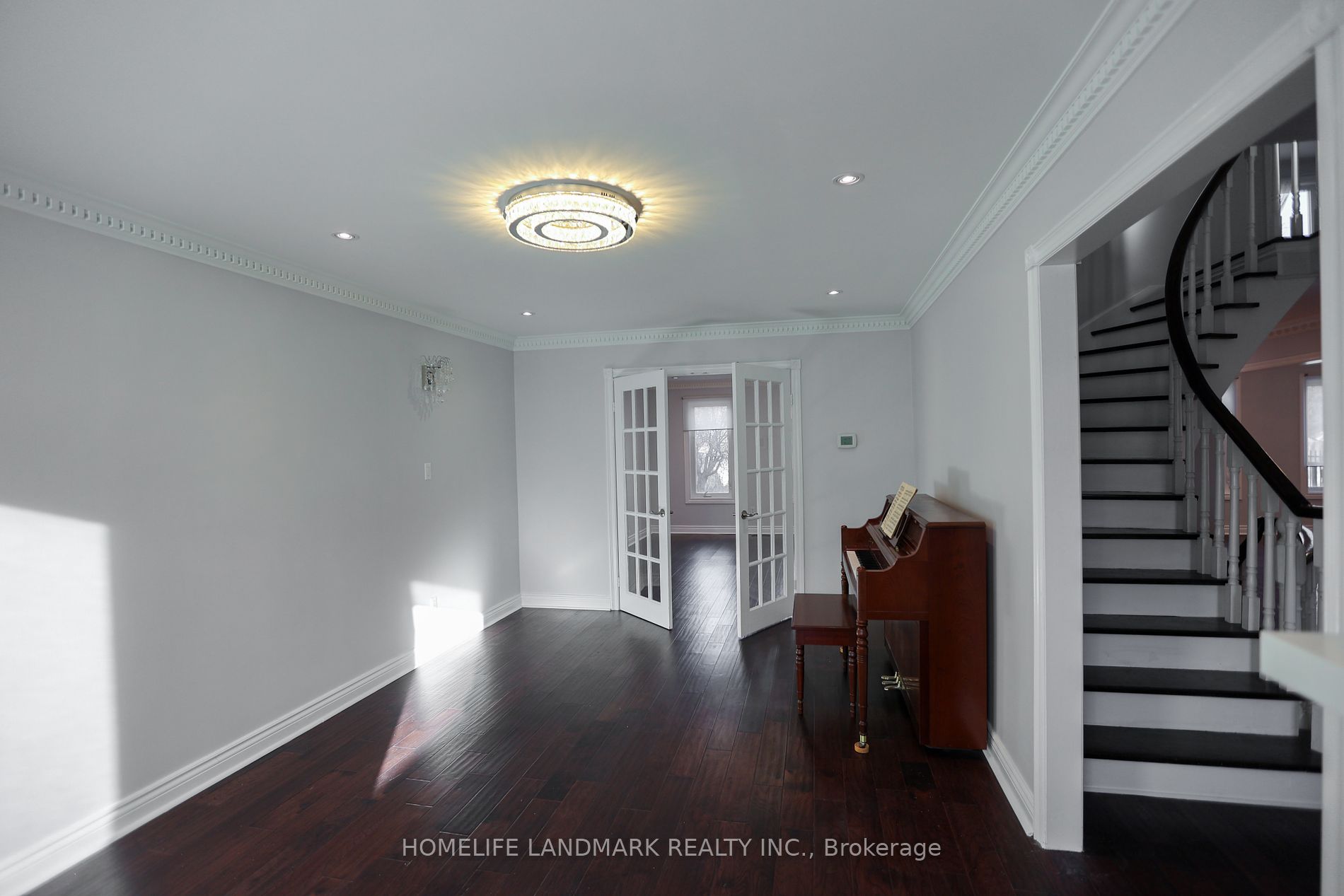 75 Somerset Cres