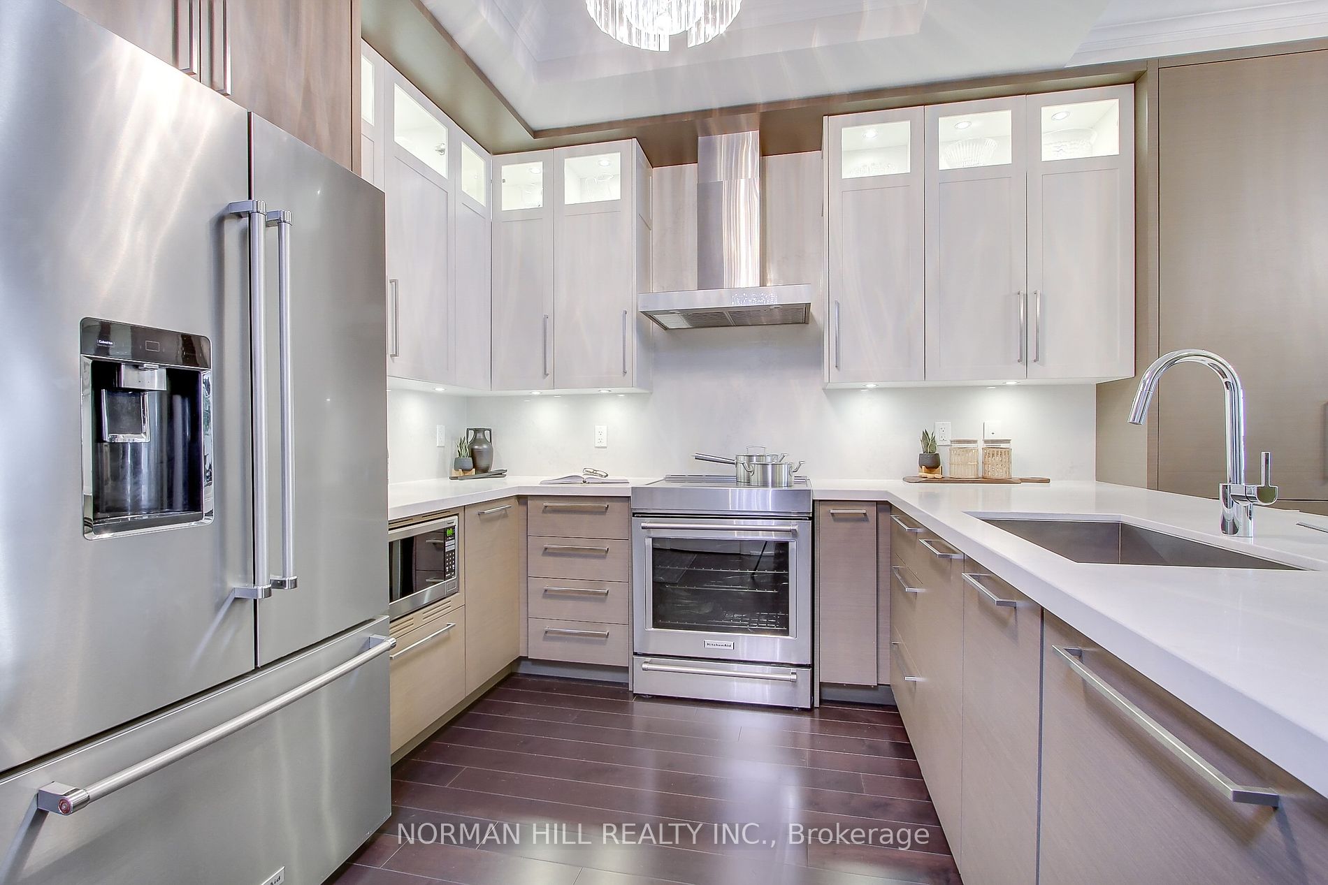 9909 Pine Valley Drive, #402