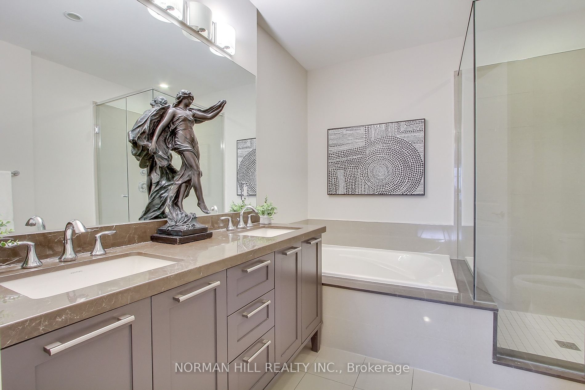 9909 Pine Valley Drive, #402