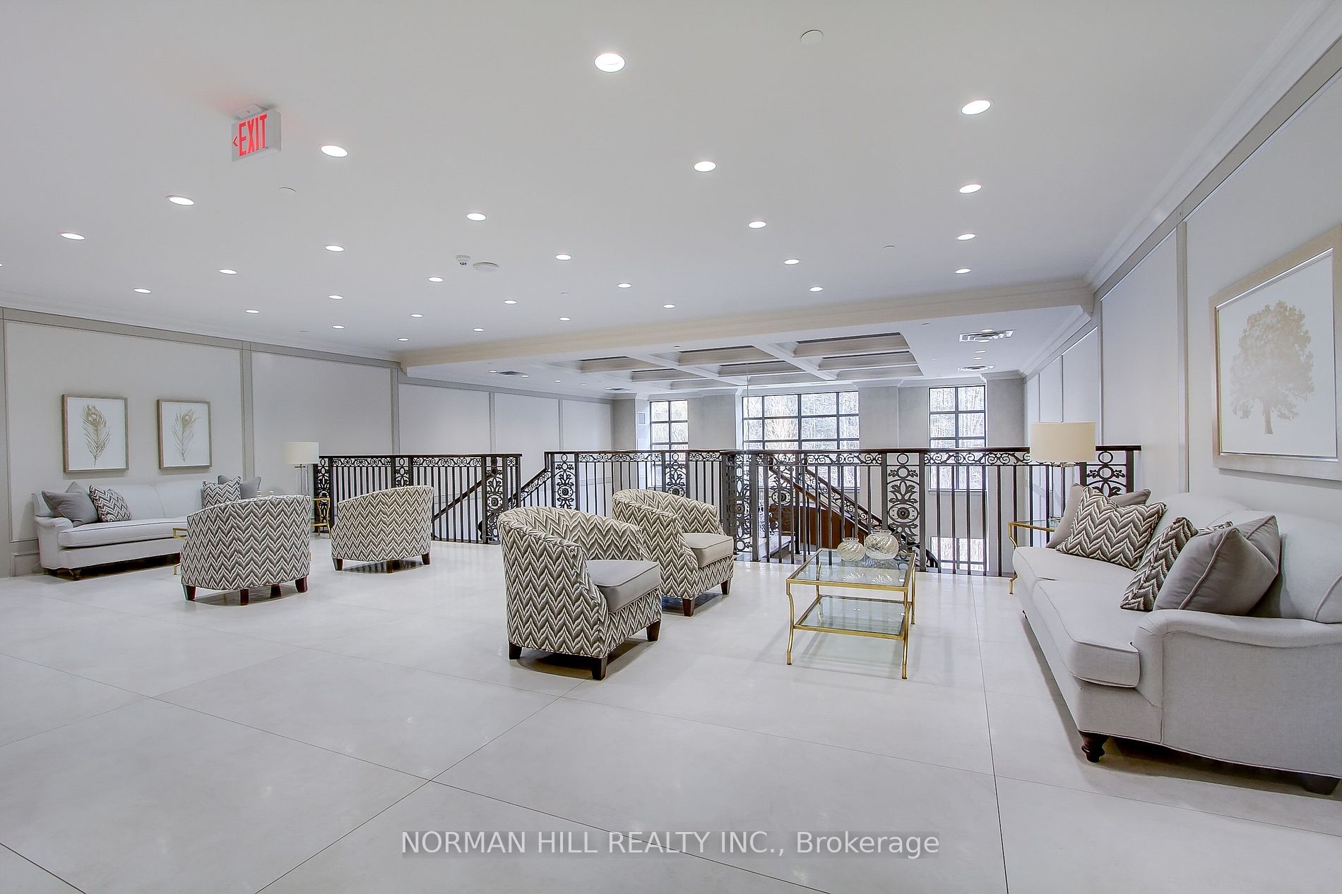 9909 Pine Valley Drive, #402