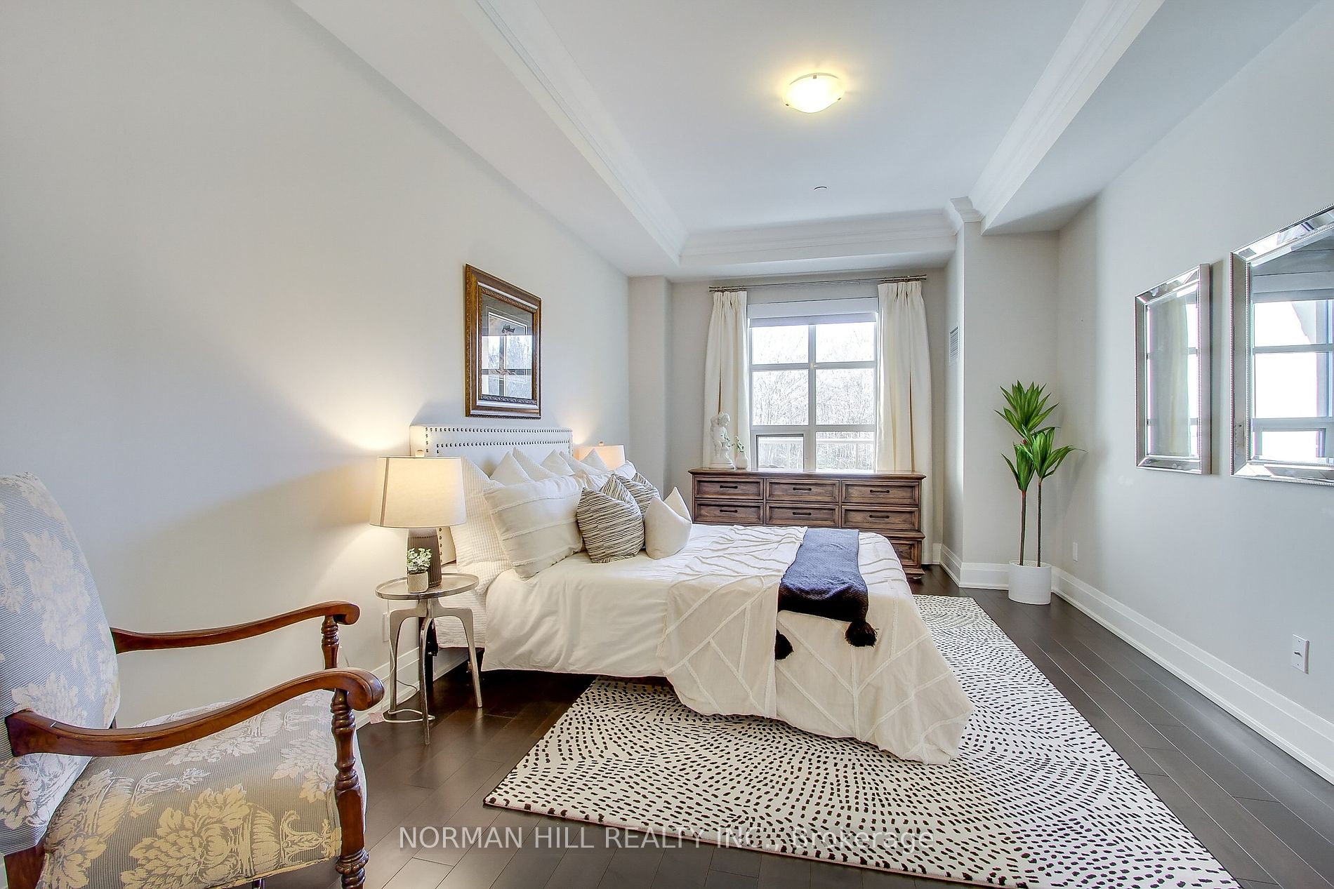 9909 Pine Valley Drive, #402