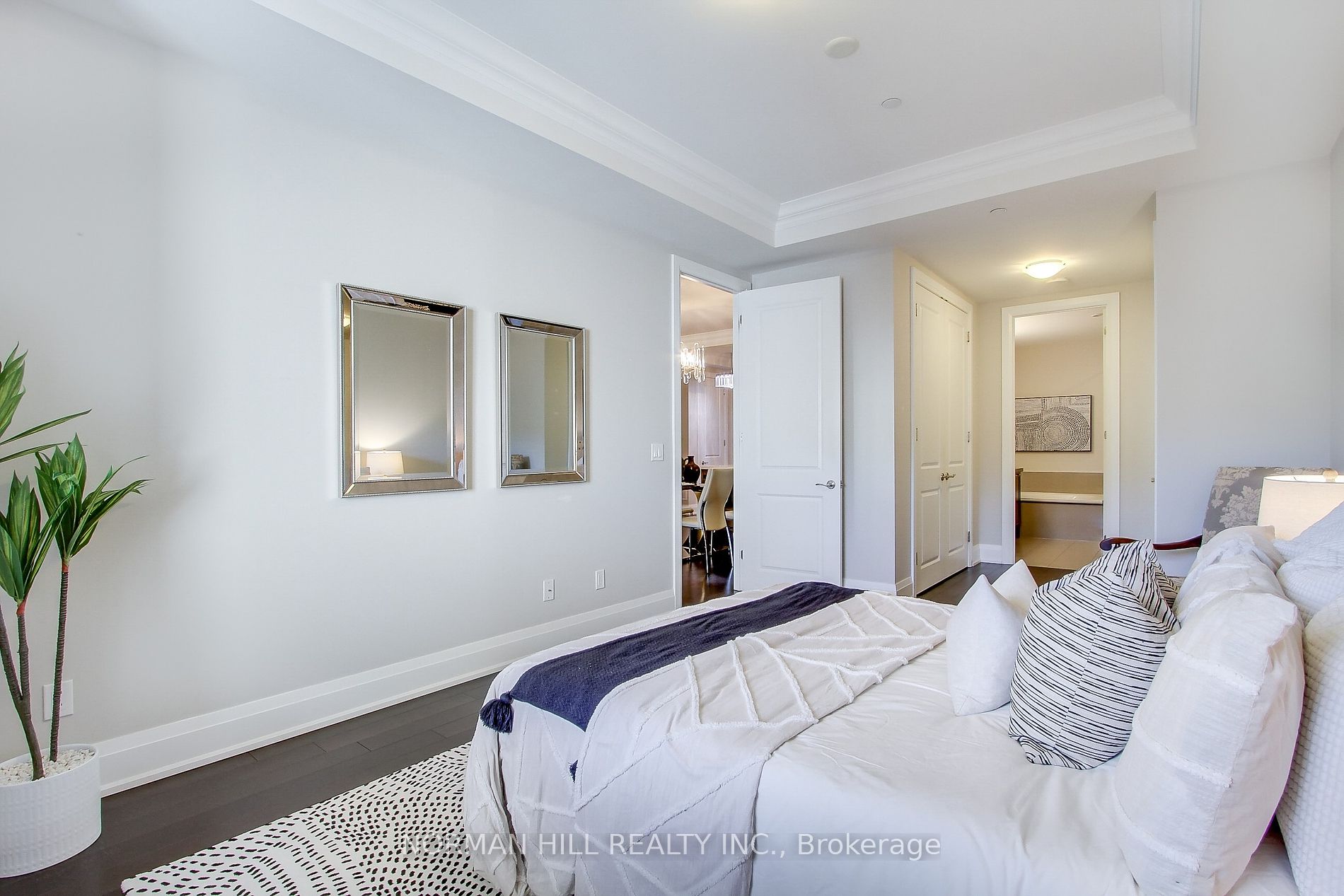 9909 Pine Valley Drive, #402