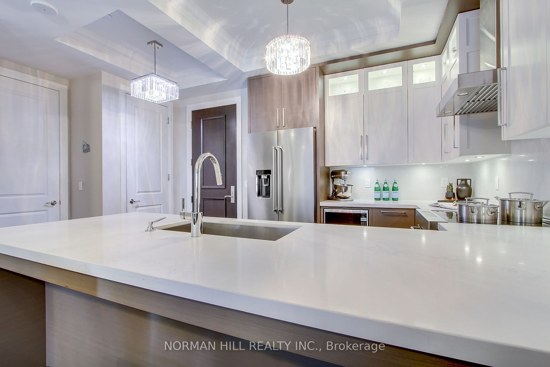 9909 Pine Valley Drive, #402
