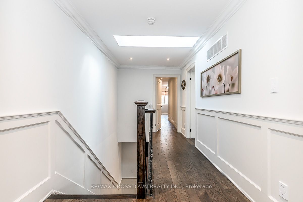 22 Fergus Ave