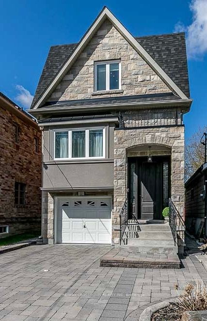 22 Fergus Ave