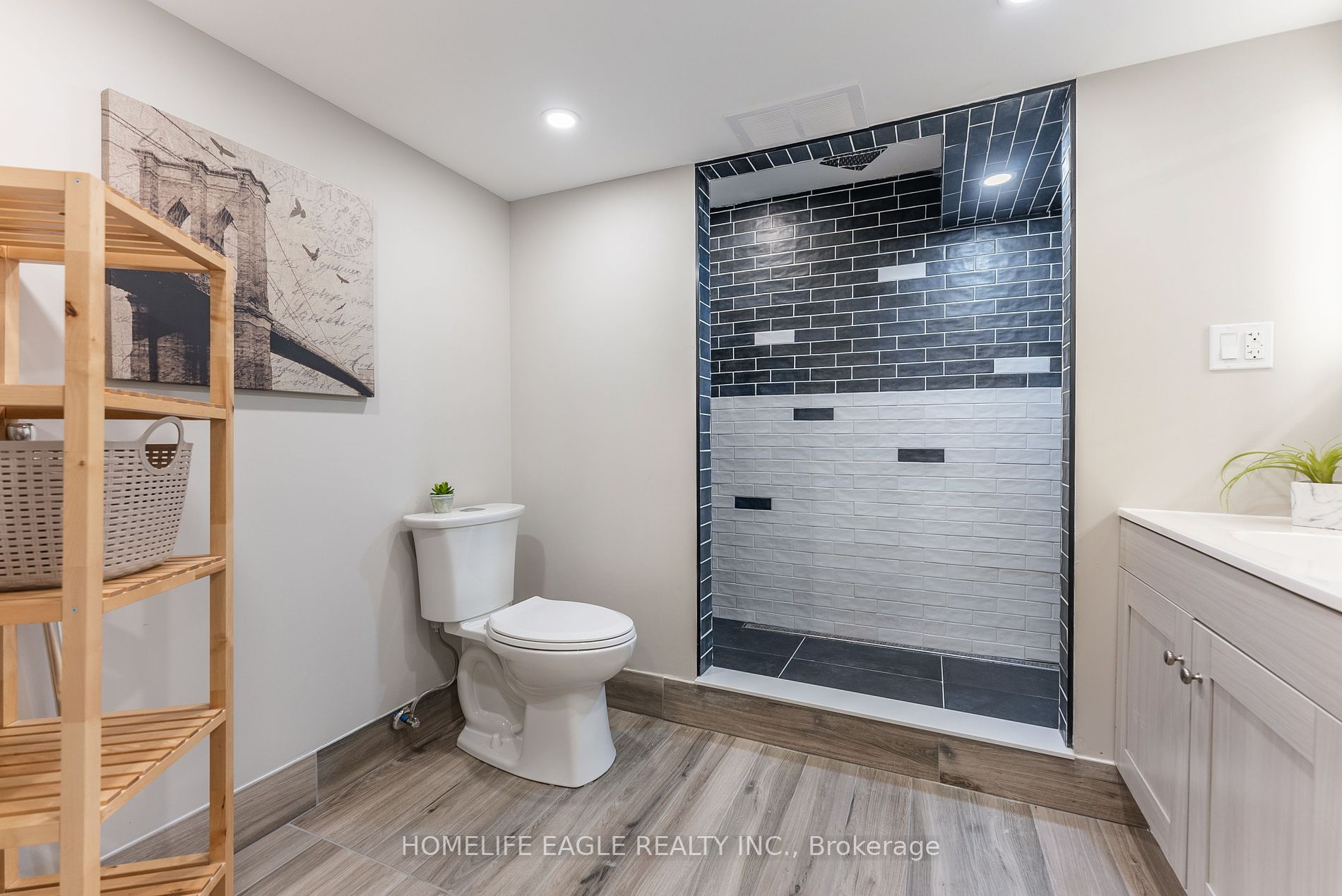 233 Hodgson Drive