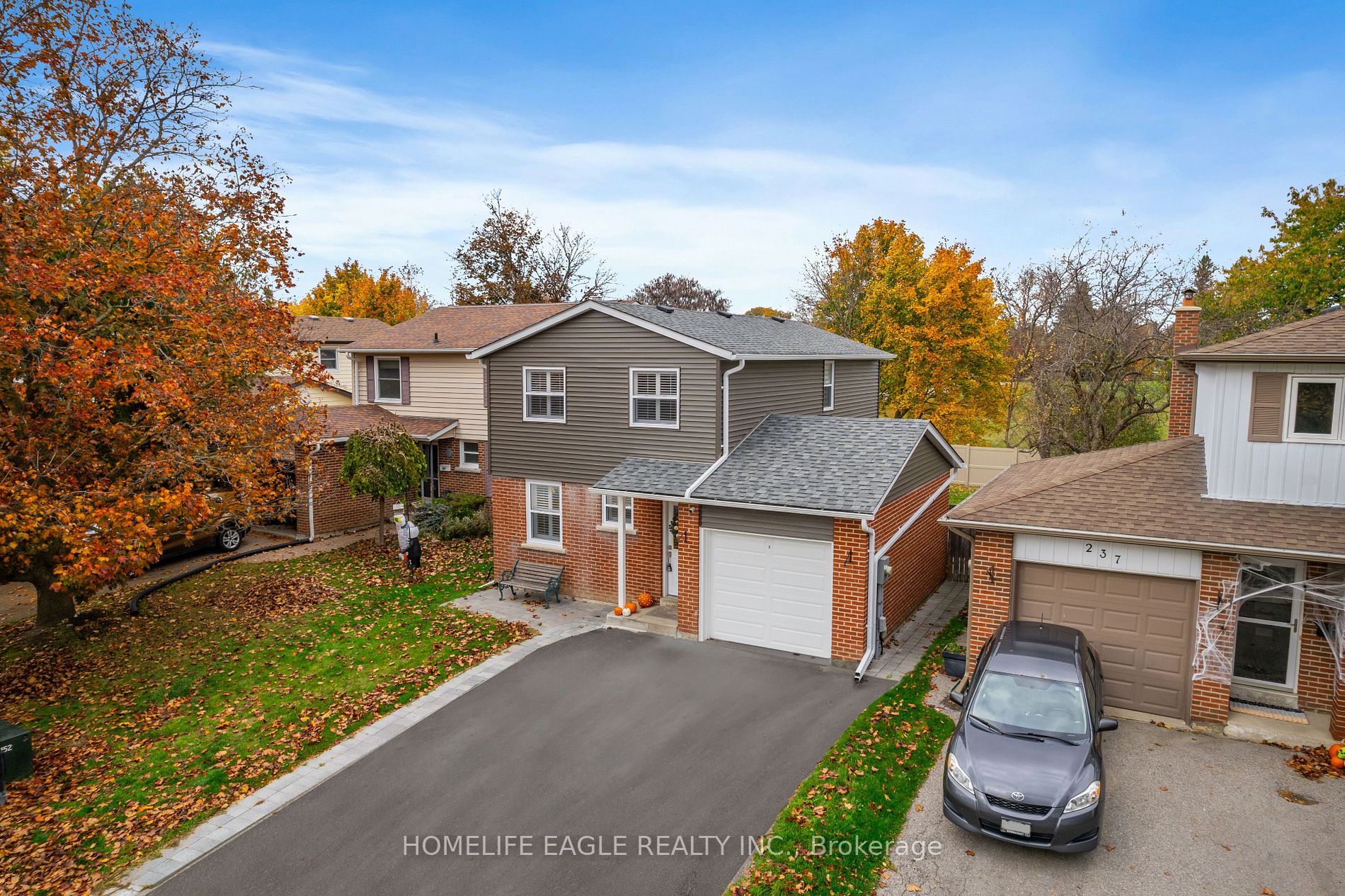 233 Hodgson Drive