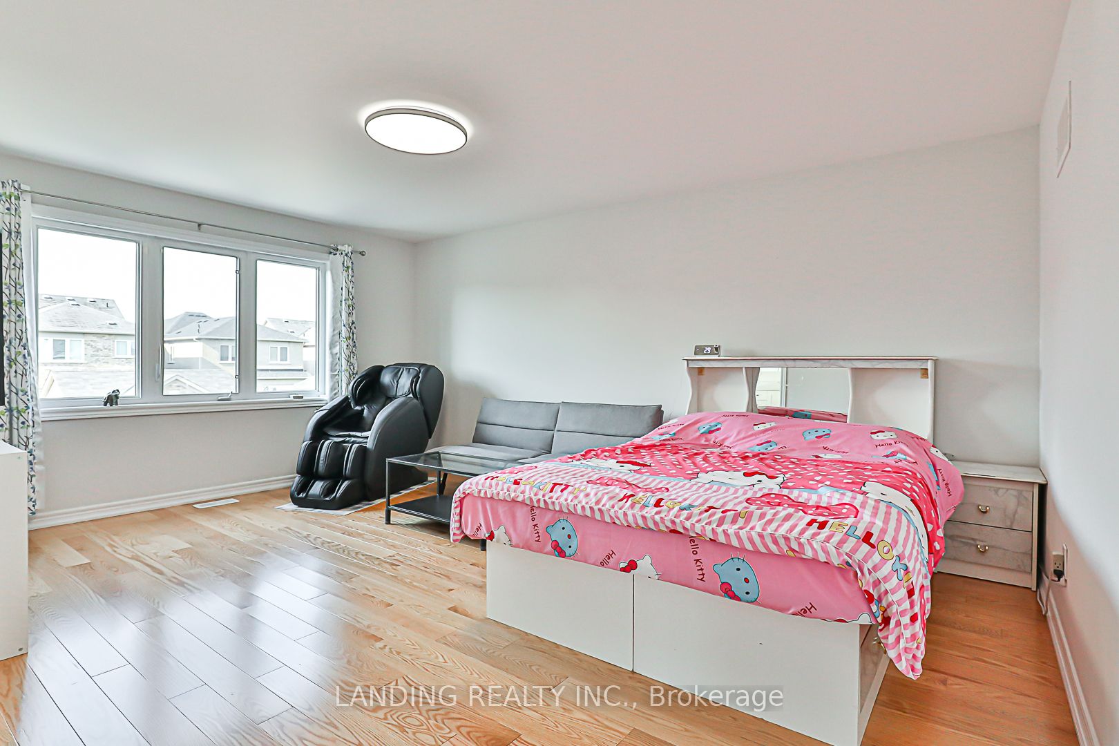 36 Richard Daley Dr