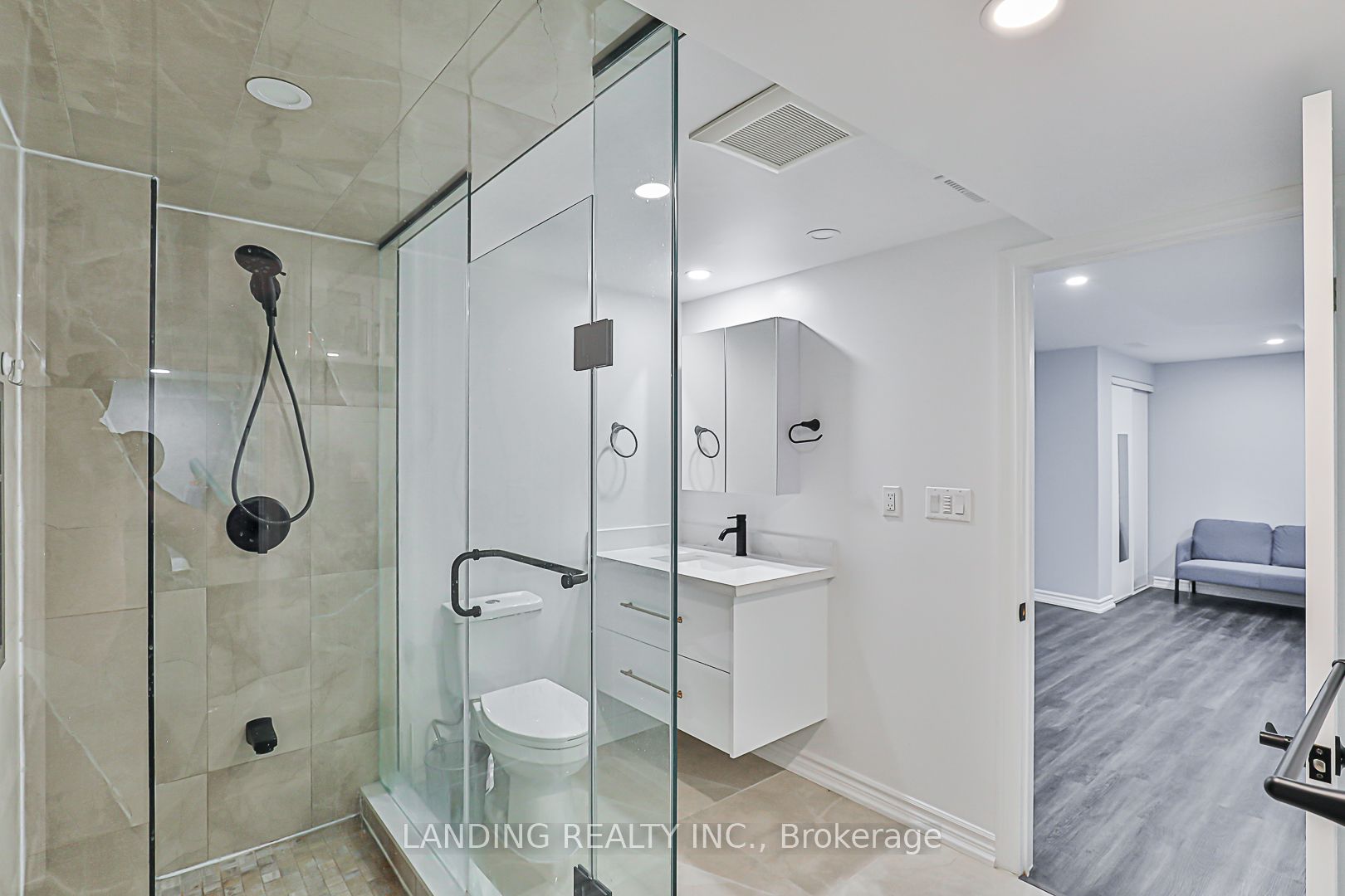 36 Richard Daley Dr