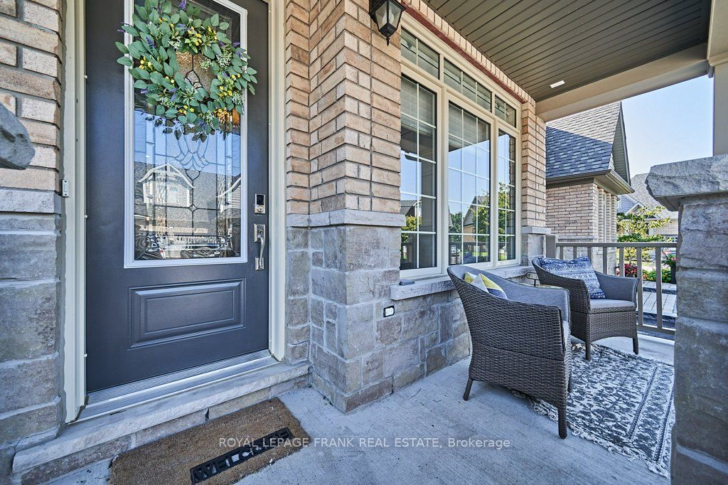 42 Bill Knowles St N, #42