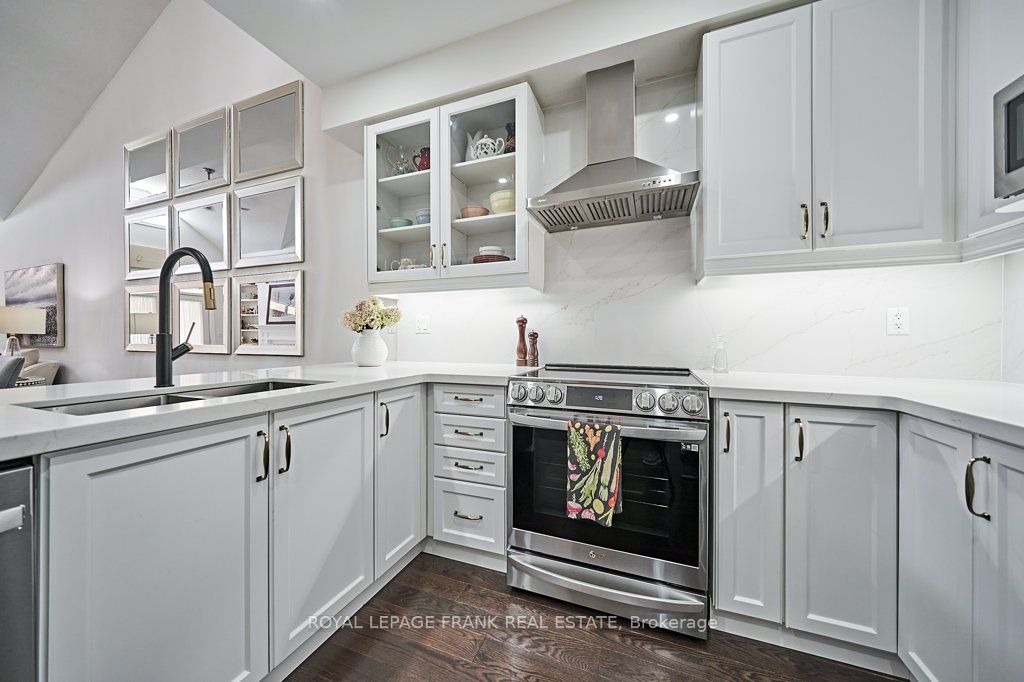 42 Bill Knowles St N, #42