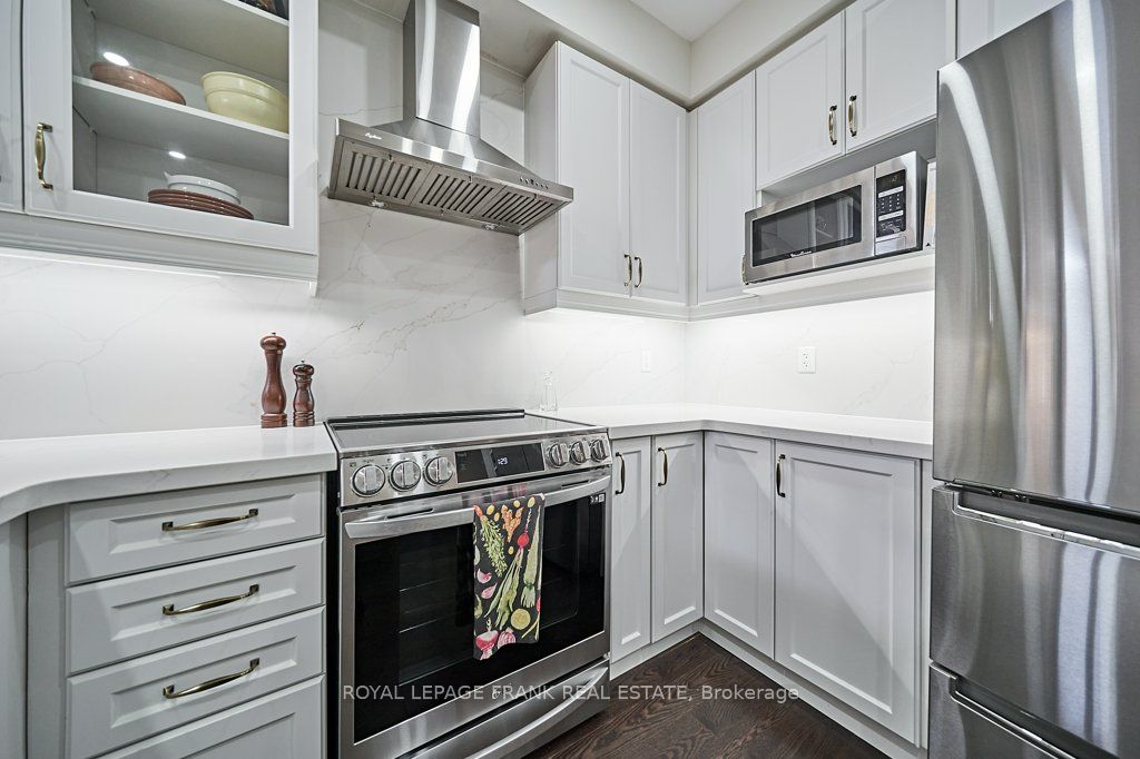 42 Bill Knowles St N, #42