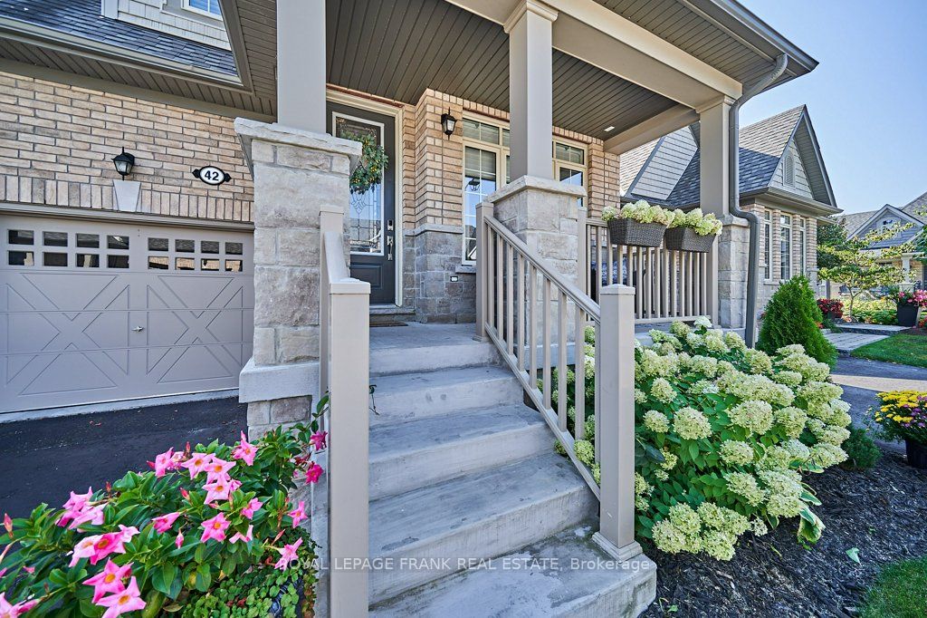 42 Bill Knowles St N, #42