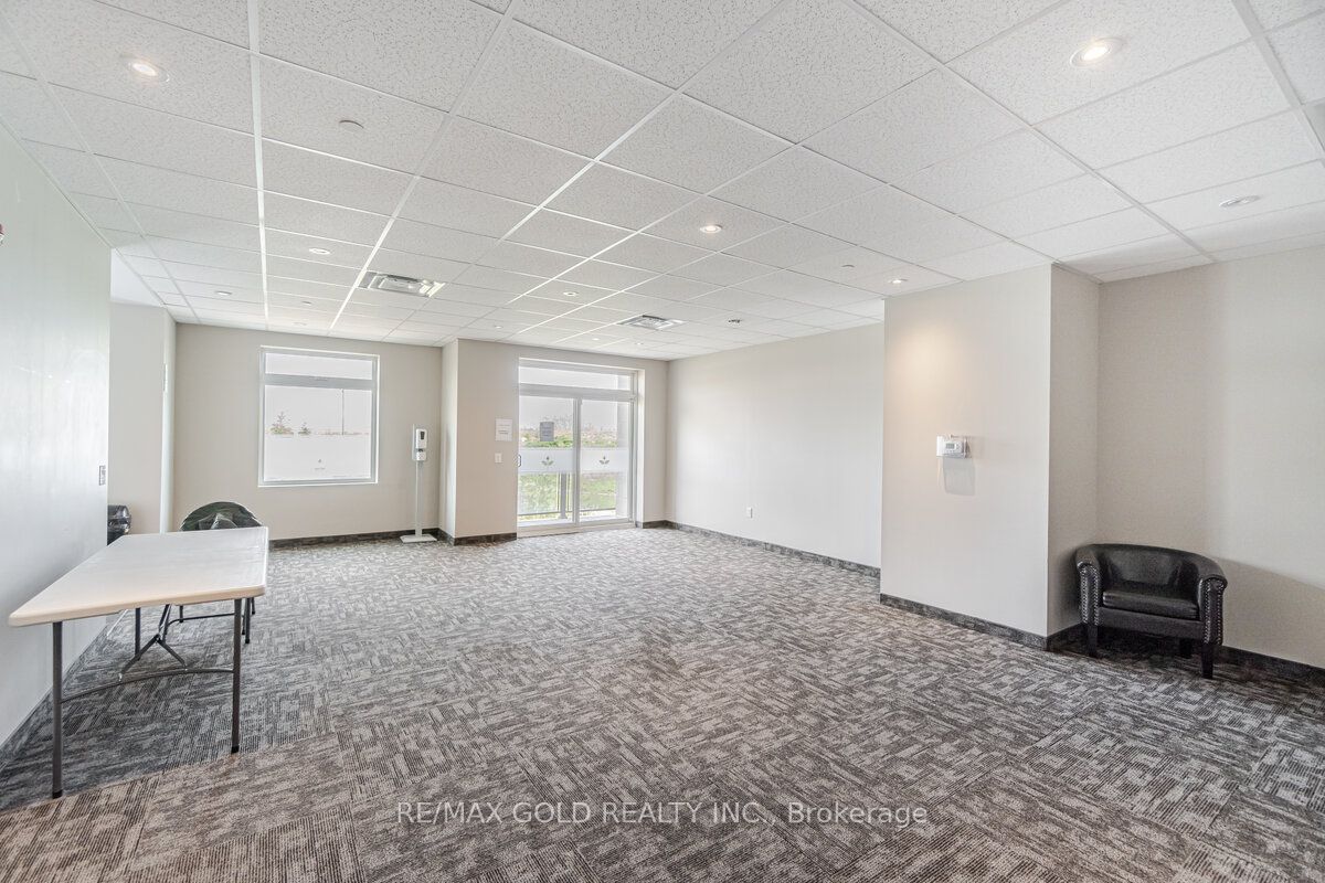 39 New Delhi Drive, #209