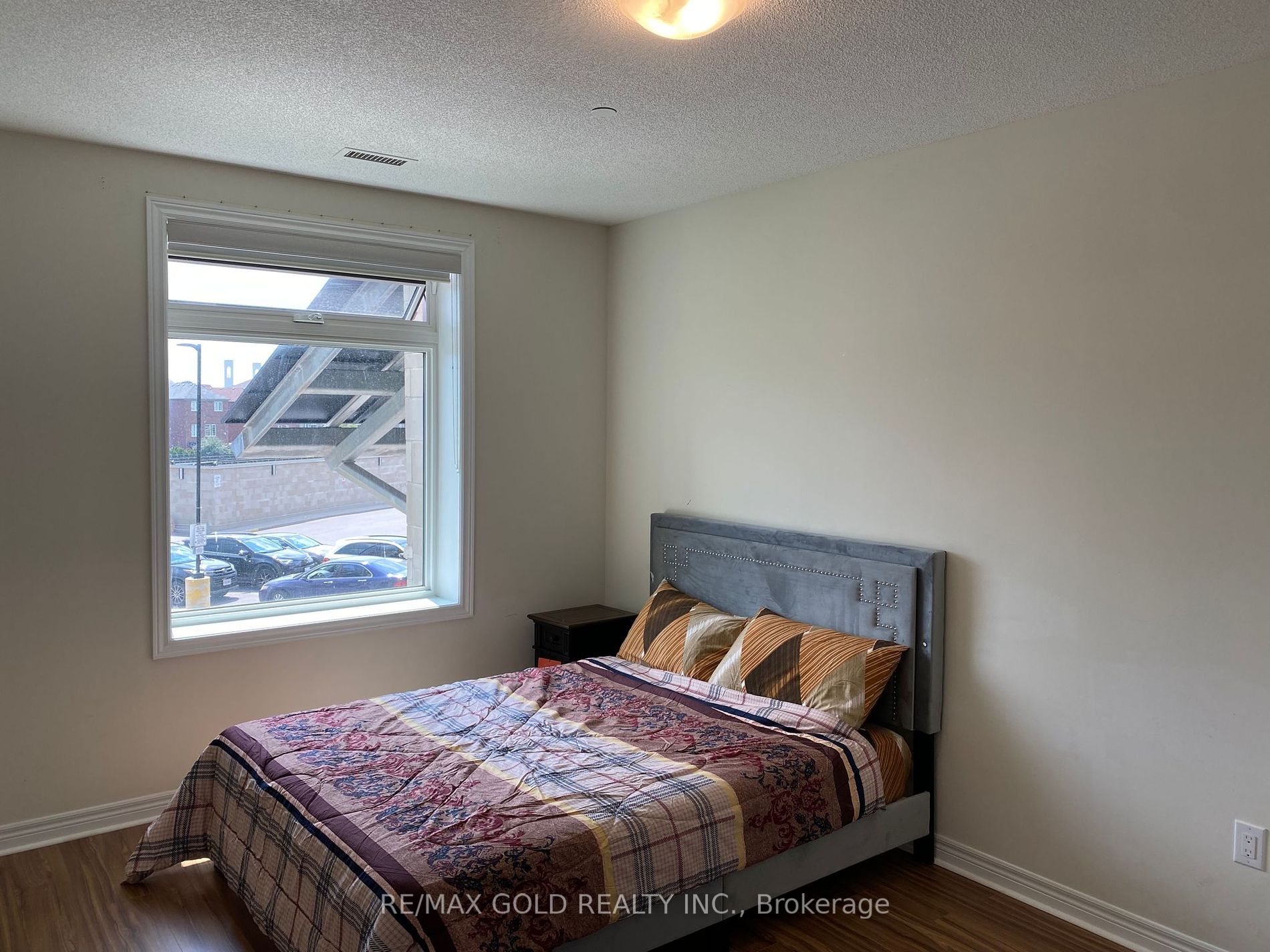 39 New Delhi Drive, #209