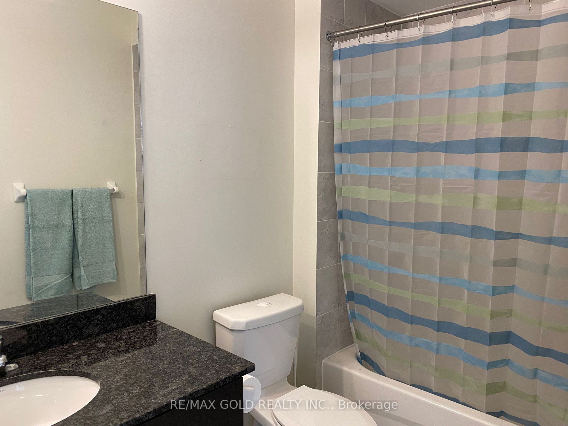 39 New Delhi Drive, #209