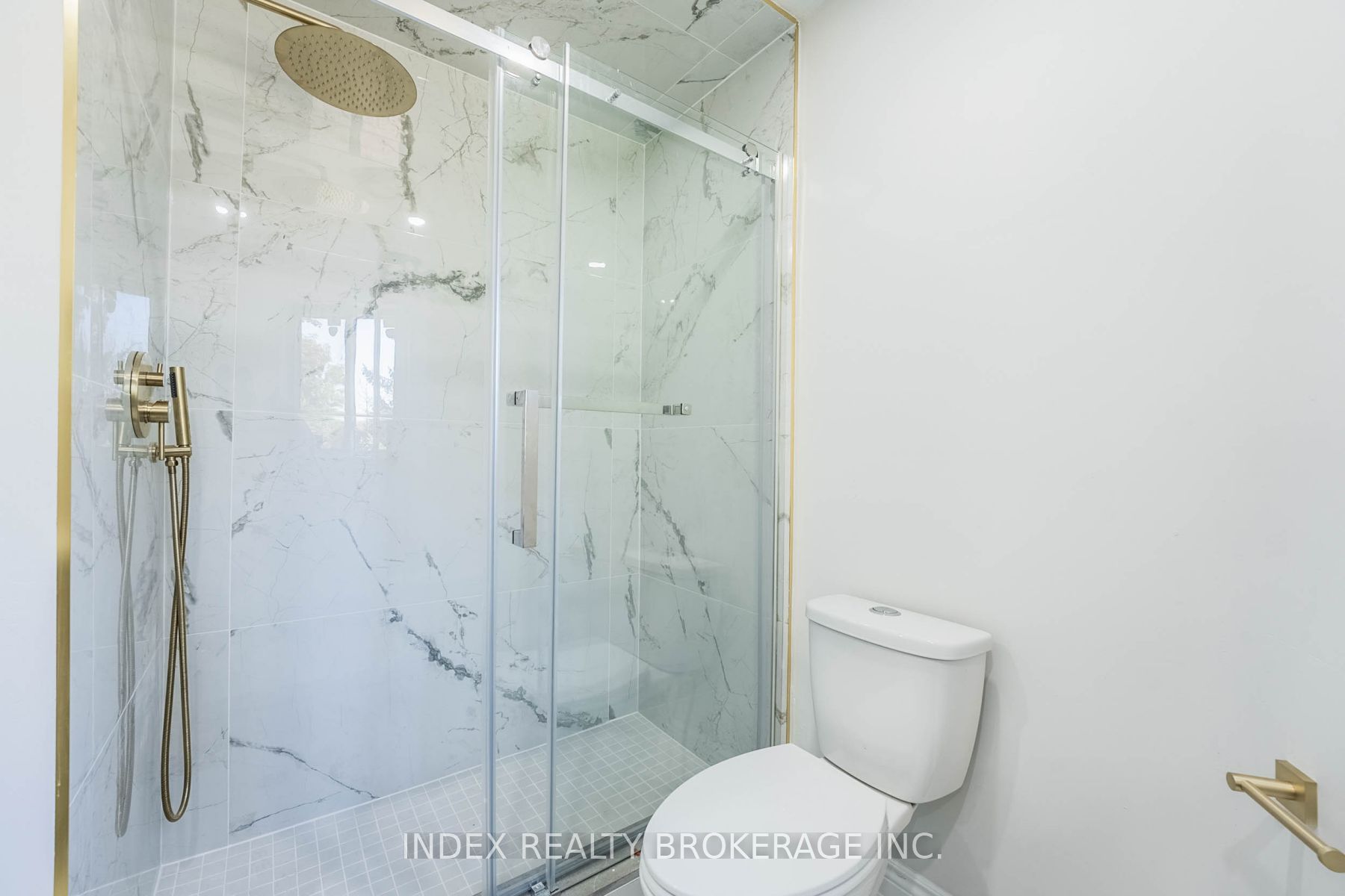 15295 11th Concession