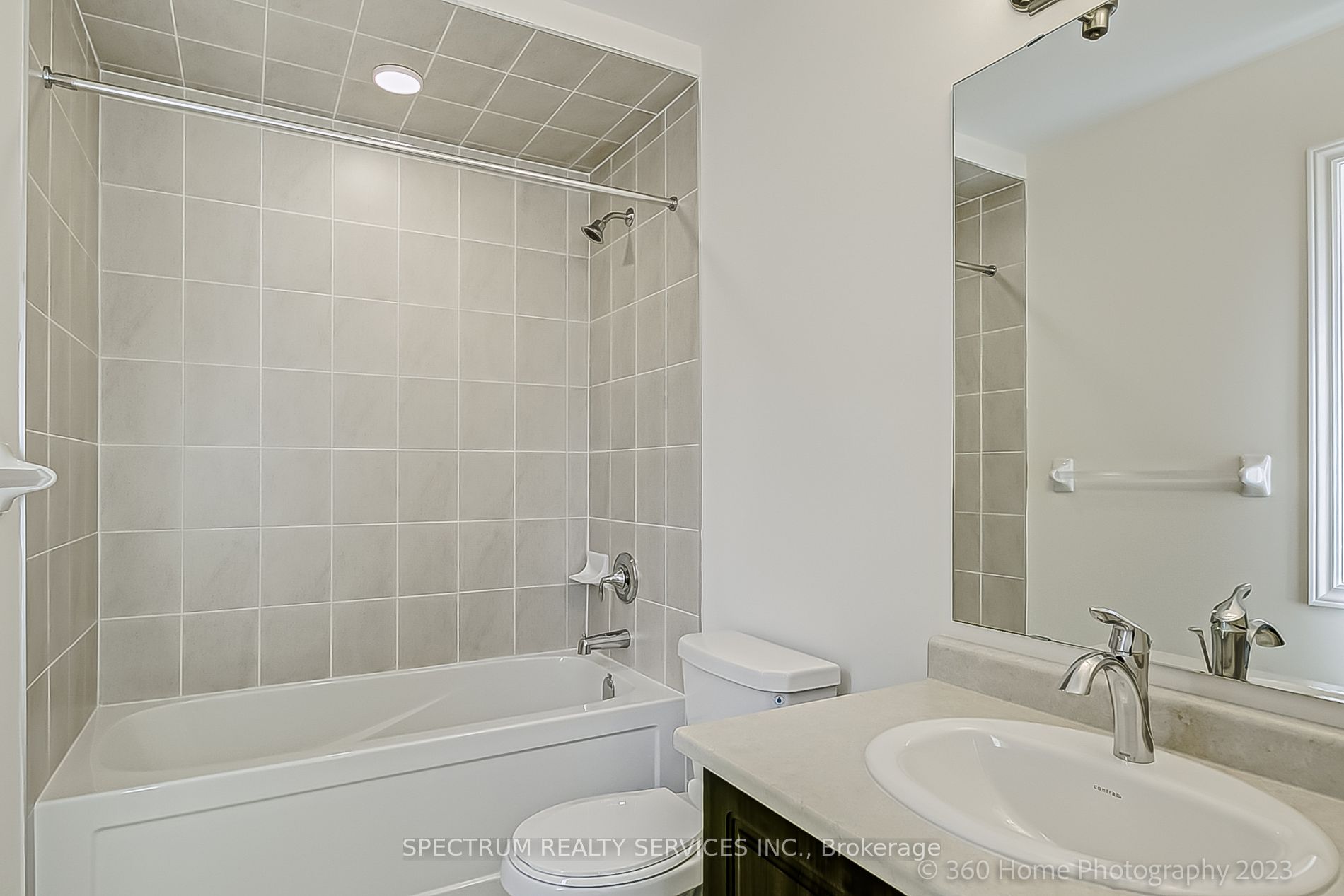 2175 Grainger Loop