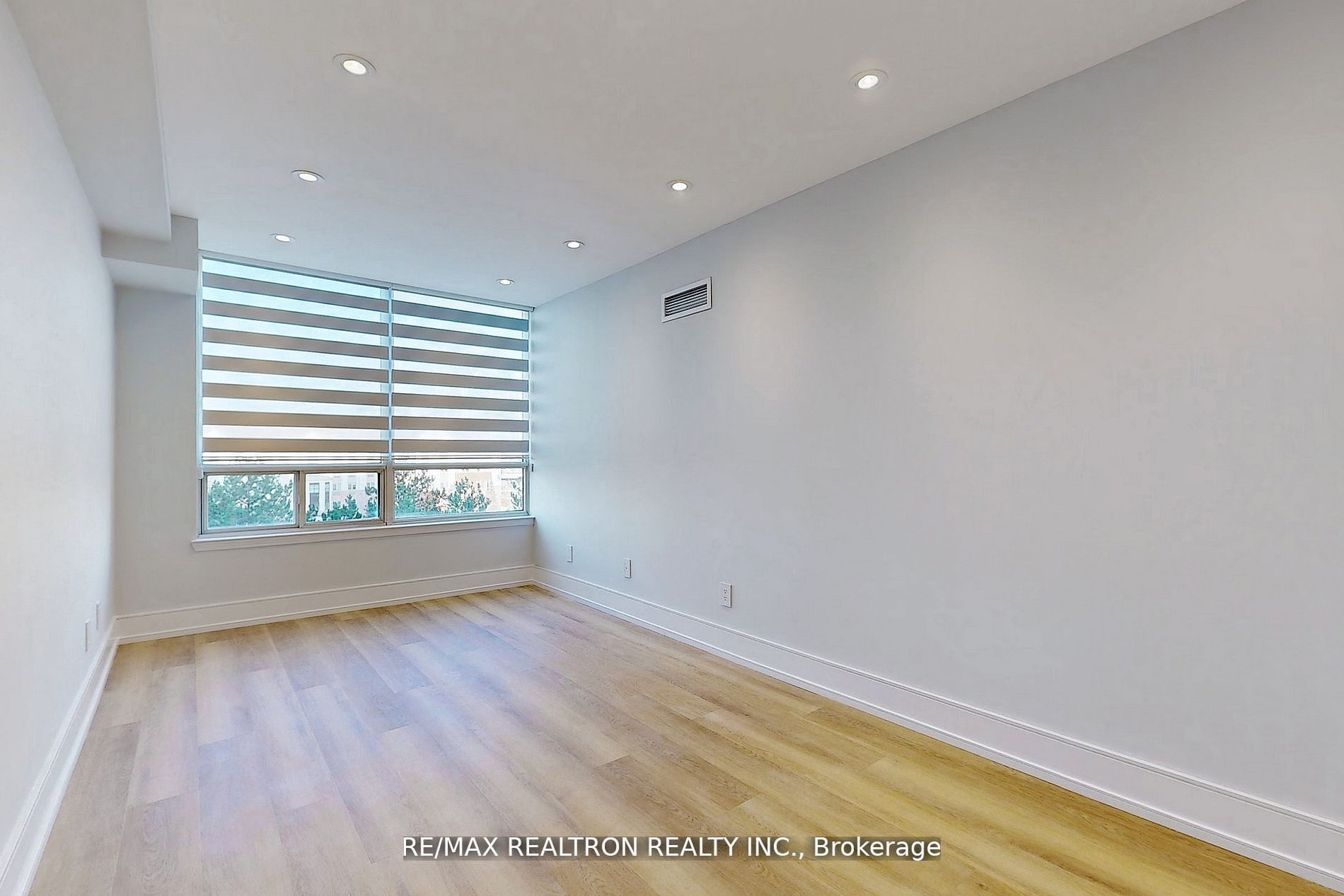 120 Promenade Circle, #609