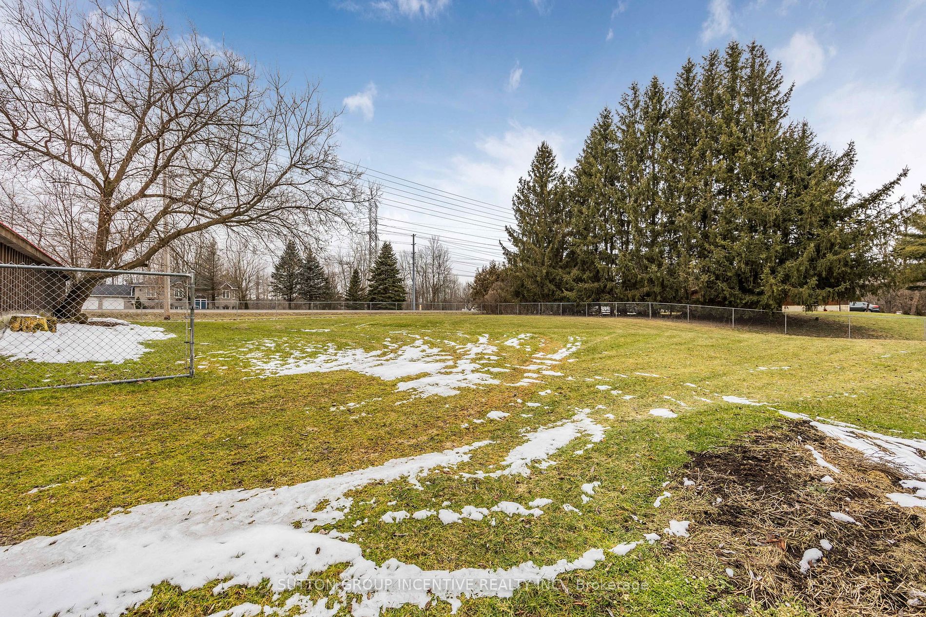 6957 County Road 10