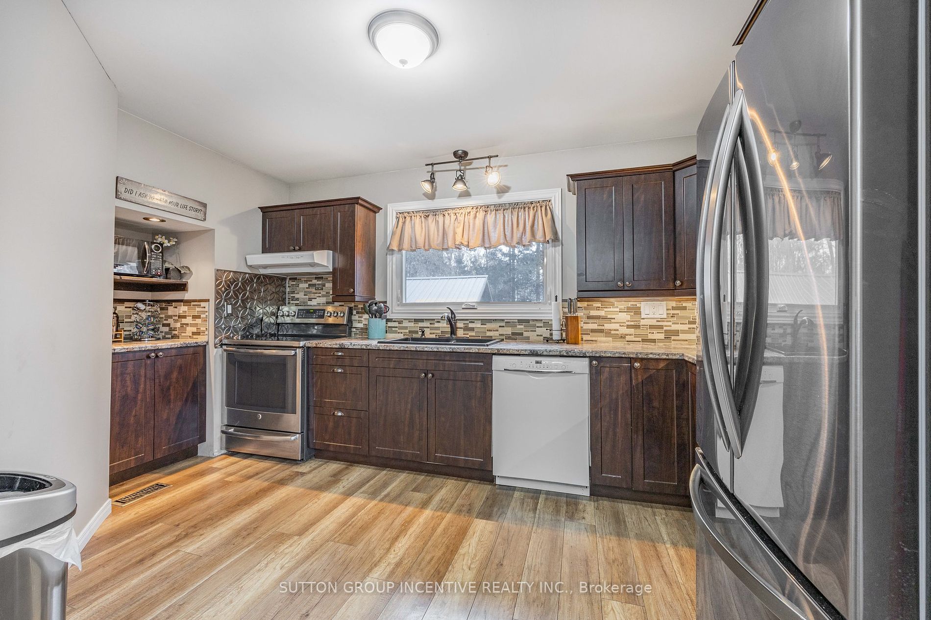 6957 County Road 10