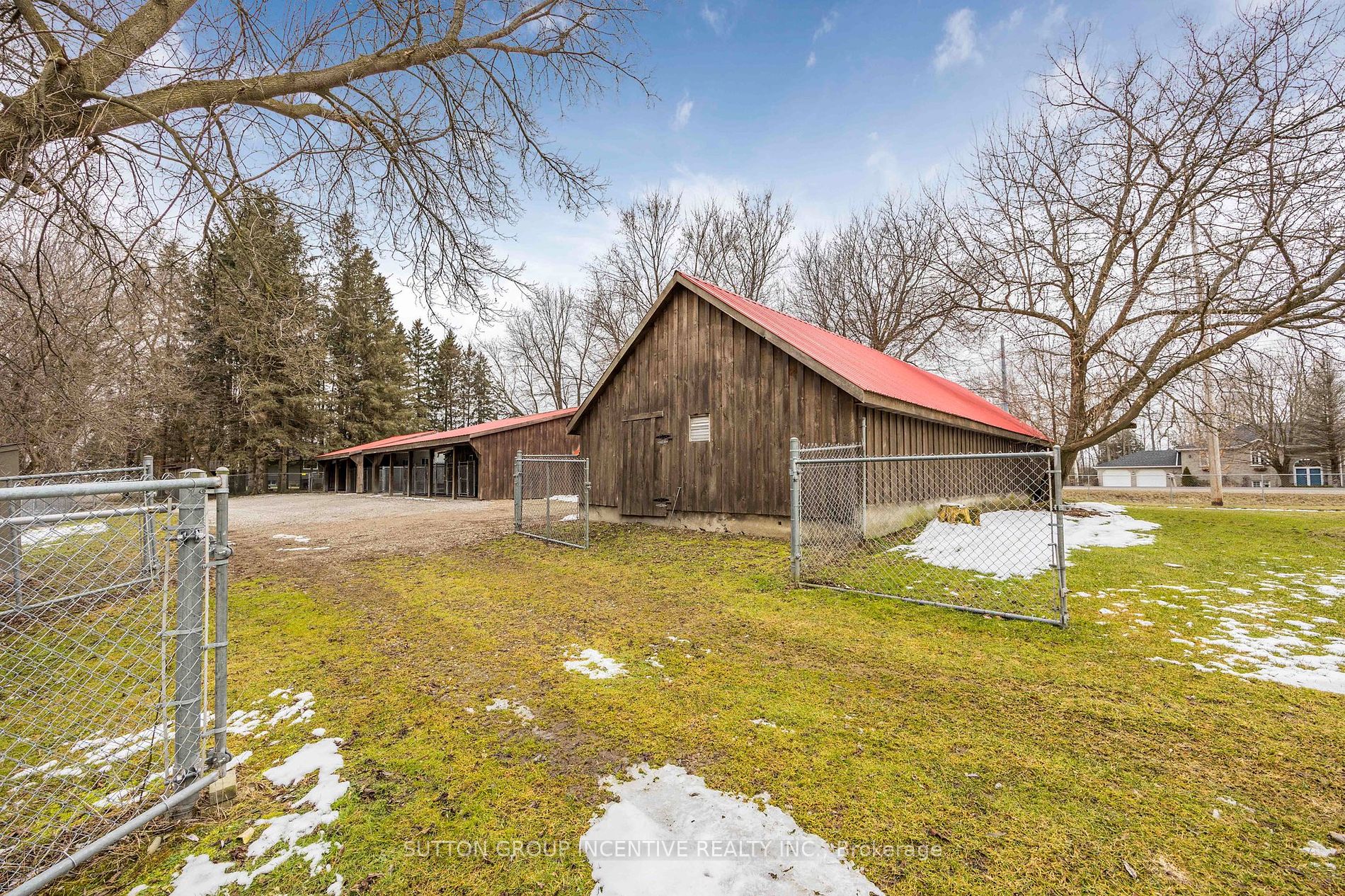 6957 County Road 10