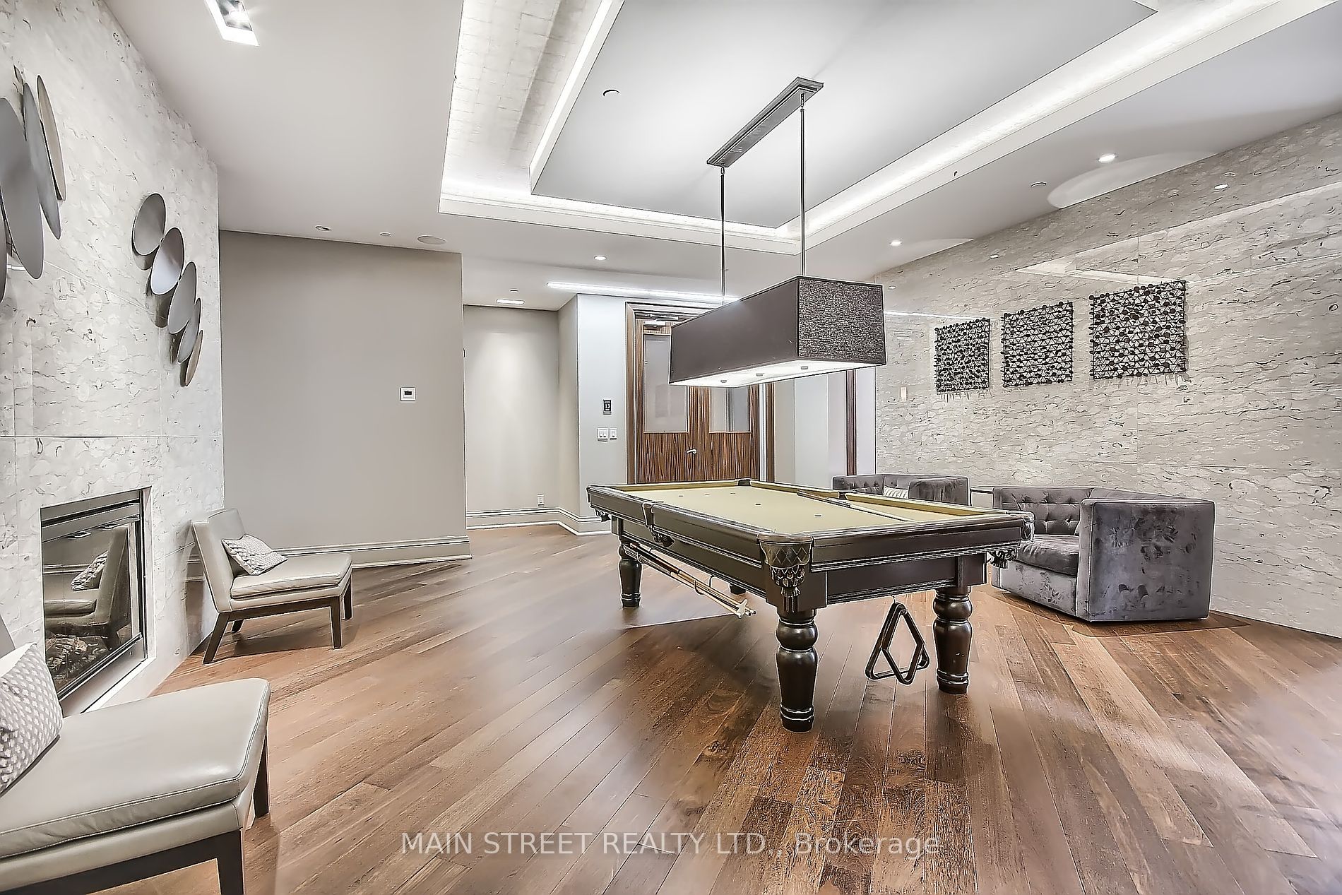 111 Civic Square Gate, #401