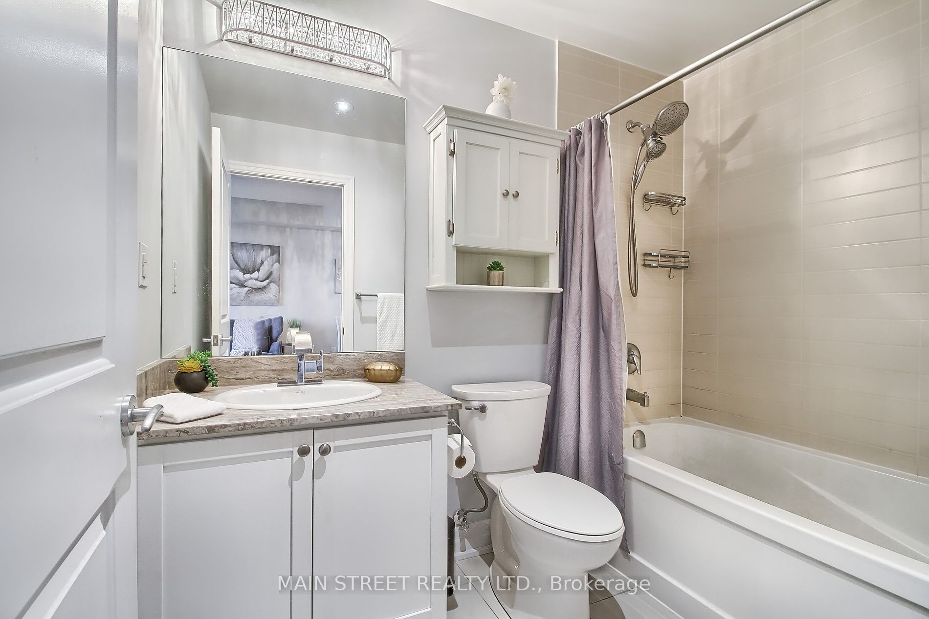 111 Civic Square Gate, #401