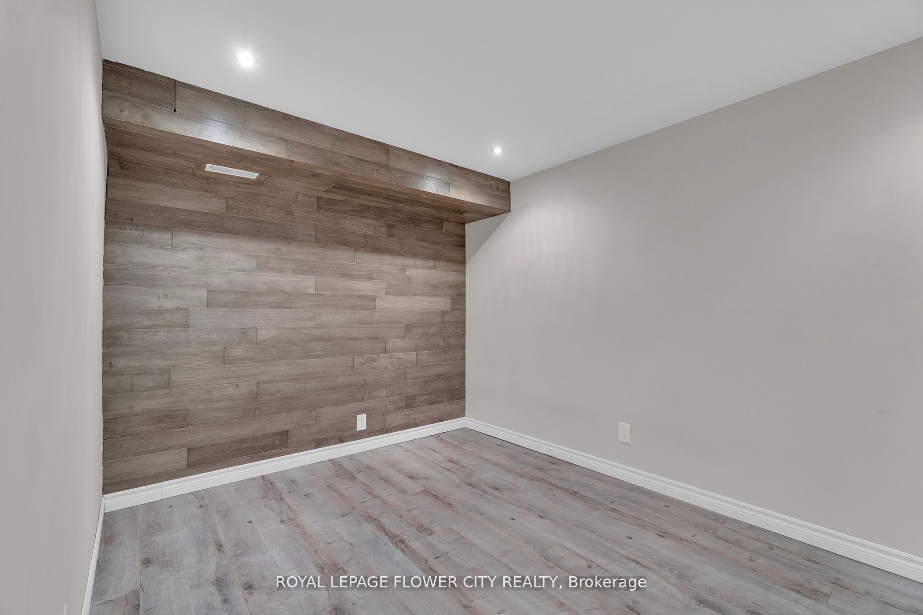 8 Morrison Ave