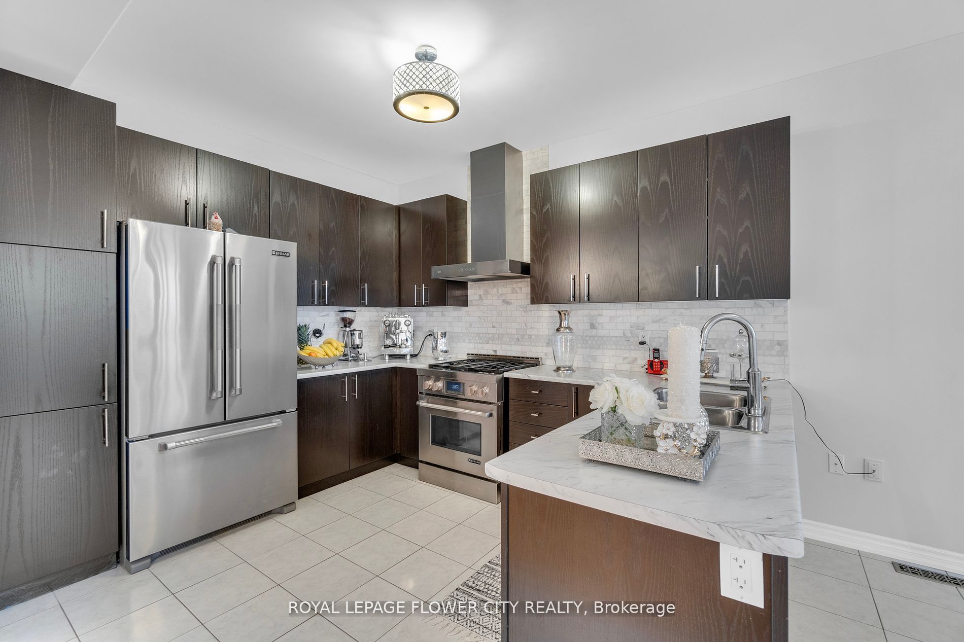8 Morrison Ave