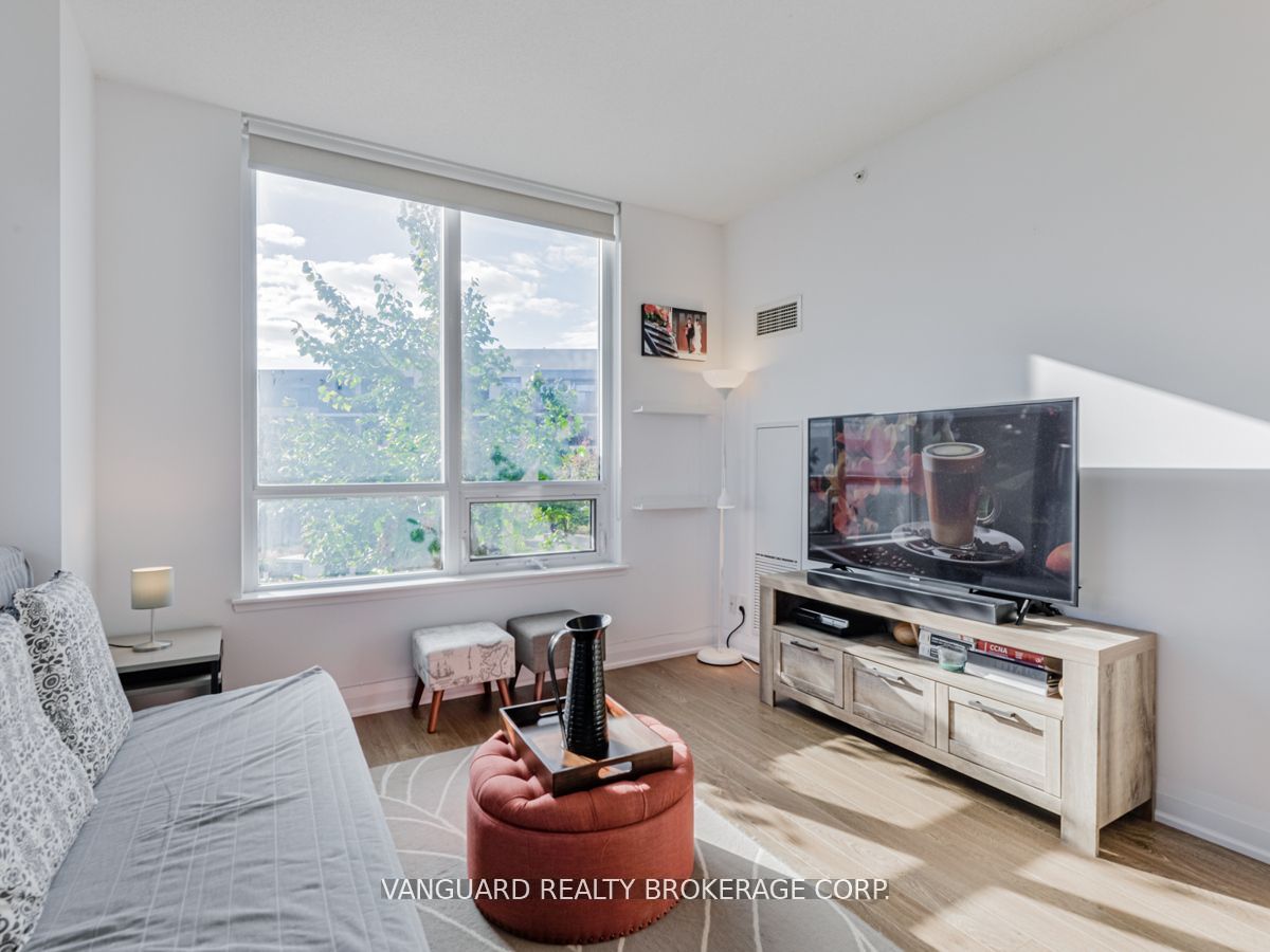 75 North Park Road, #208