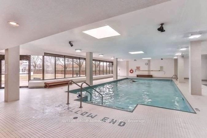 343 Clark Ave W, #1007