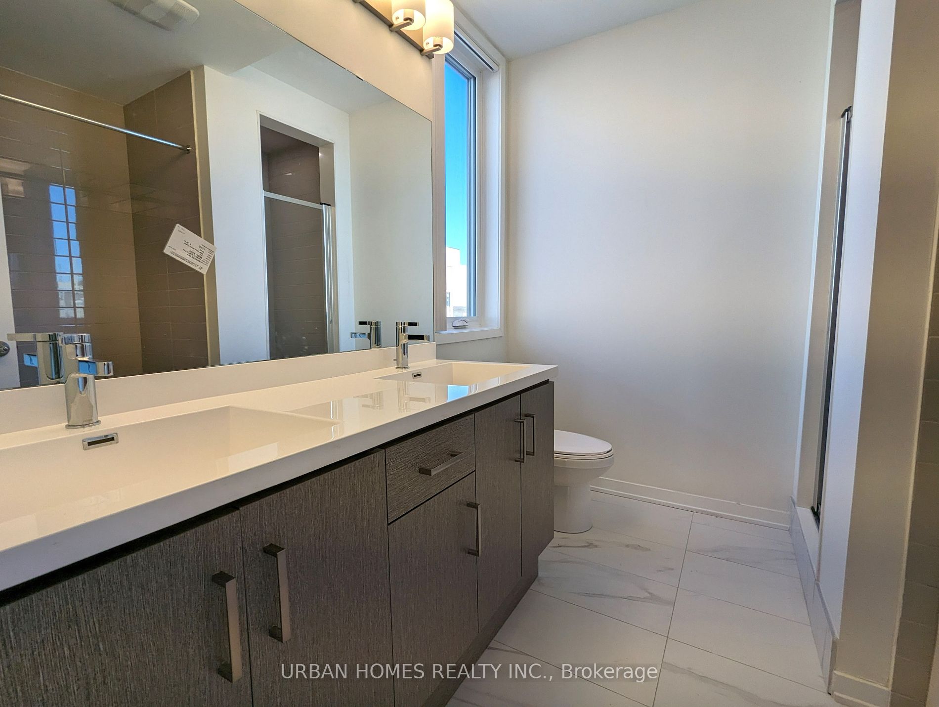 10 Almond Blossom Mews #97