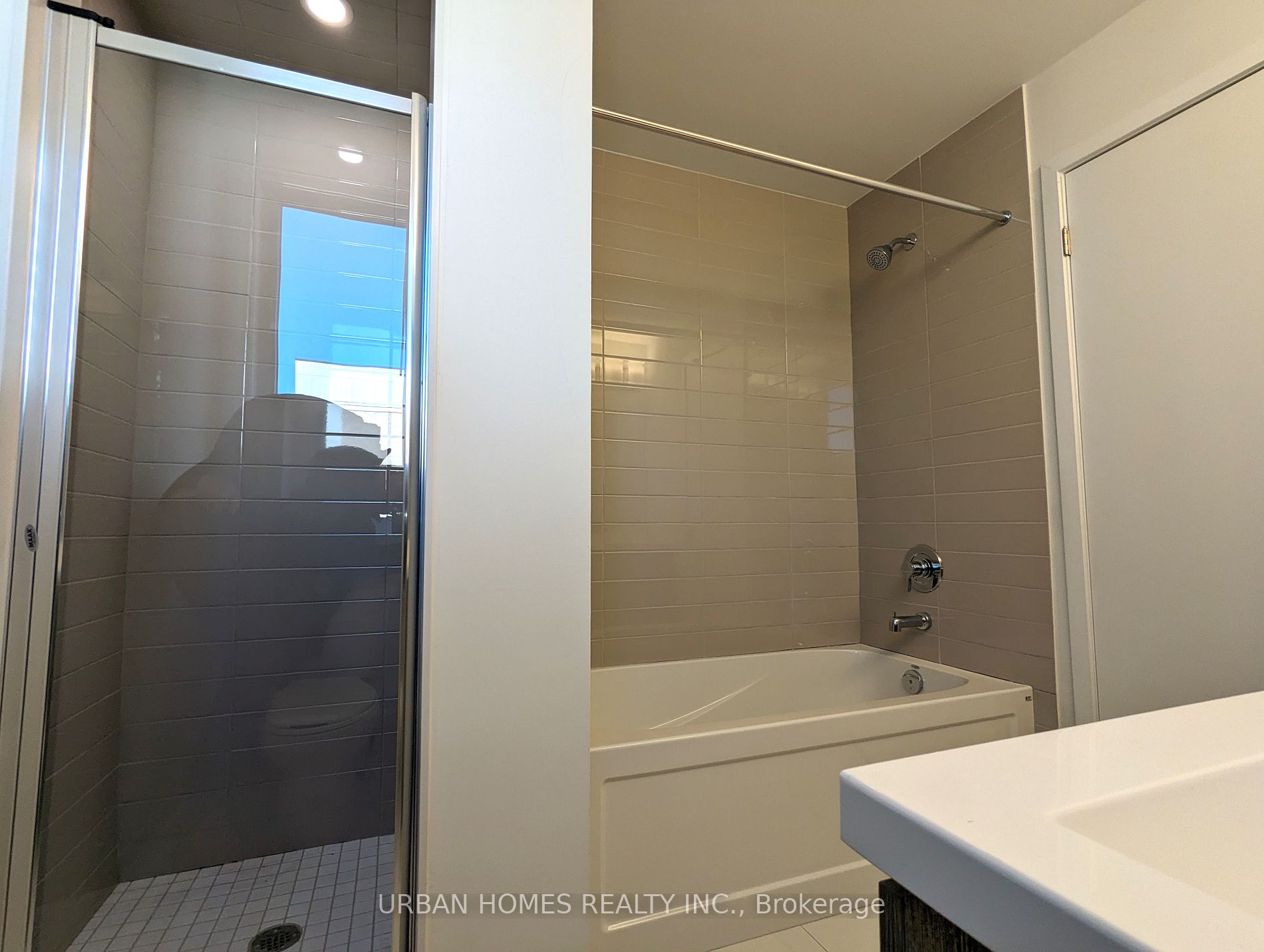 10 Almond Blossom Mews #97
