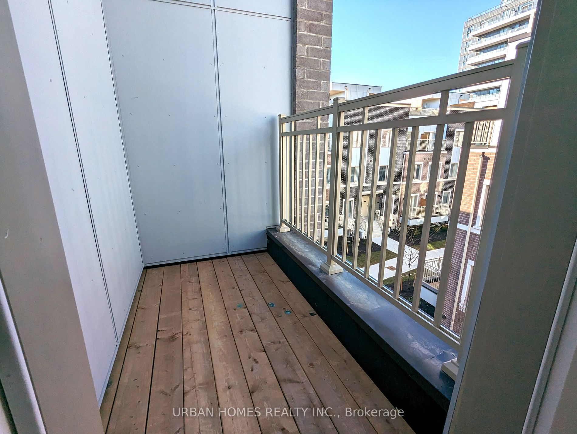10 Almond Blossom Mews #97