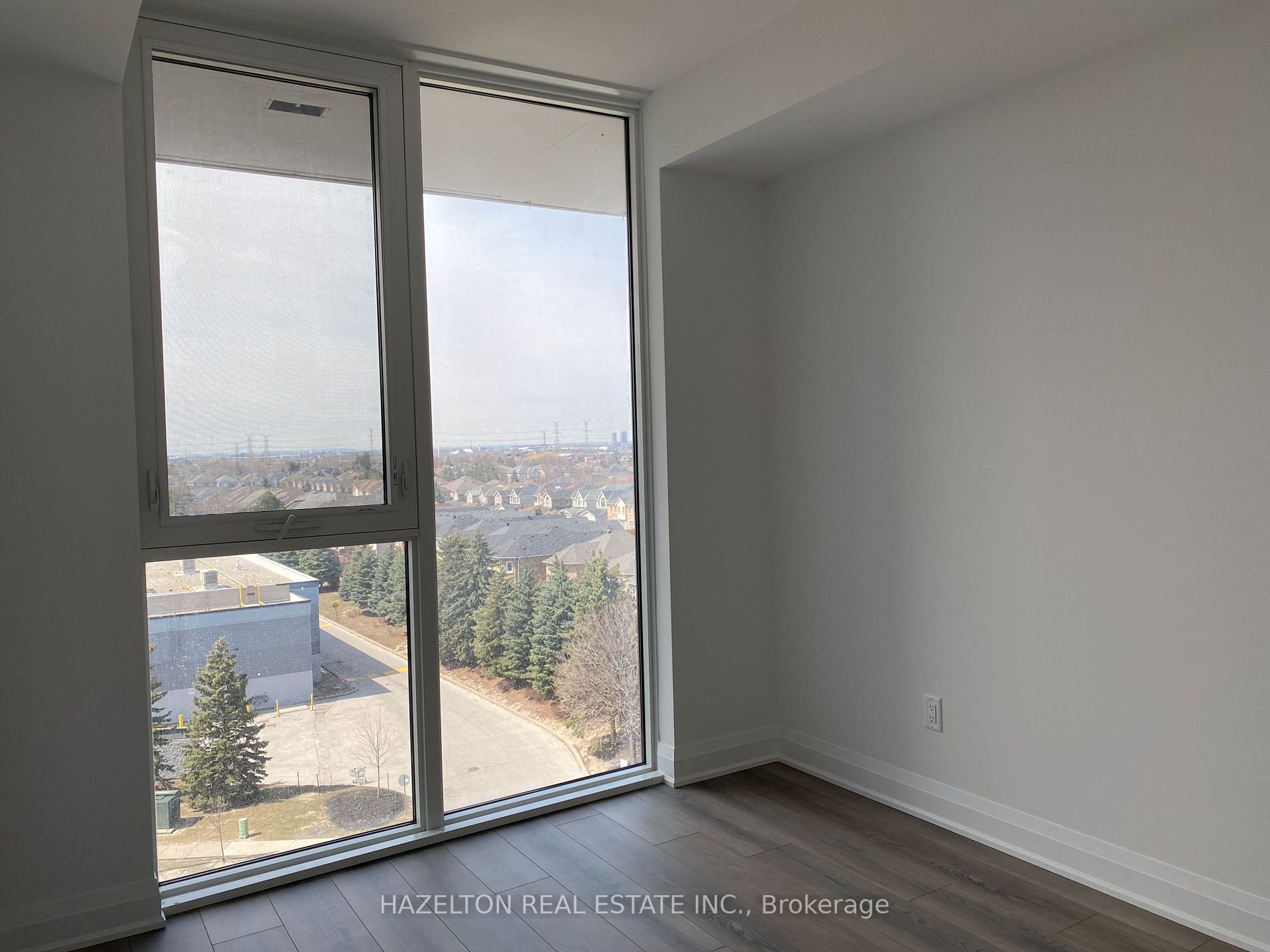 10 Gatineau Drive, #610